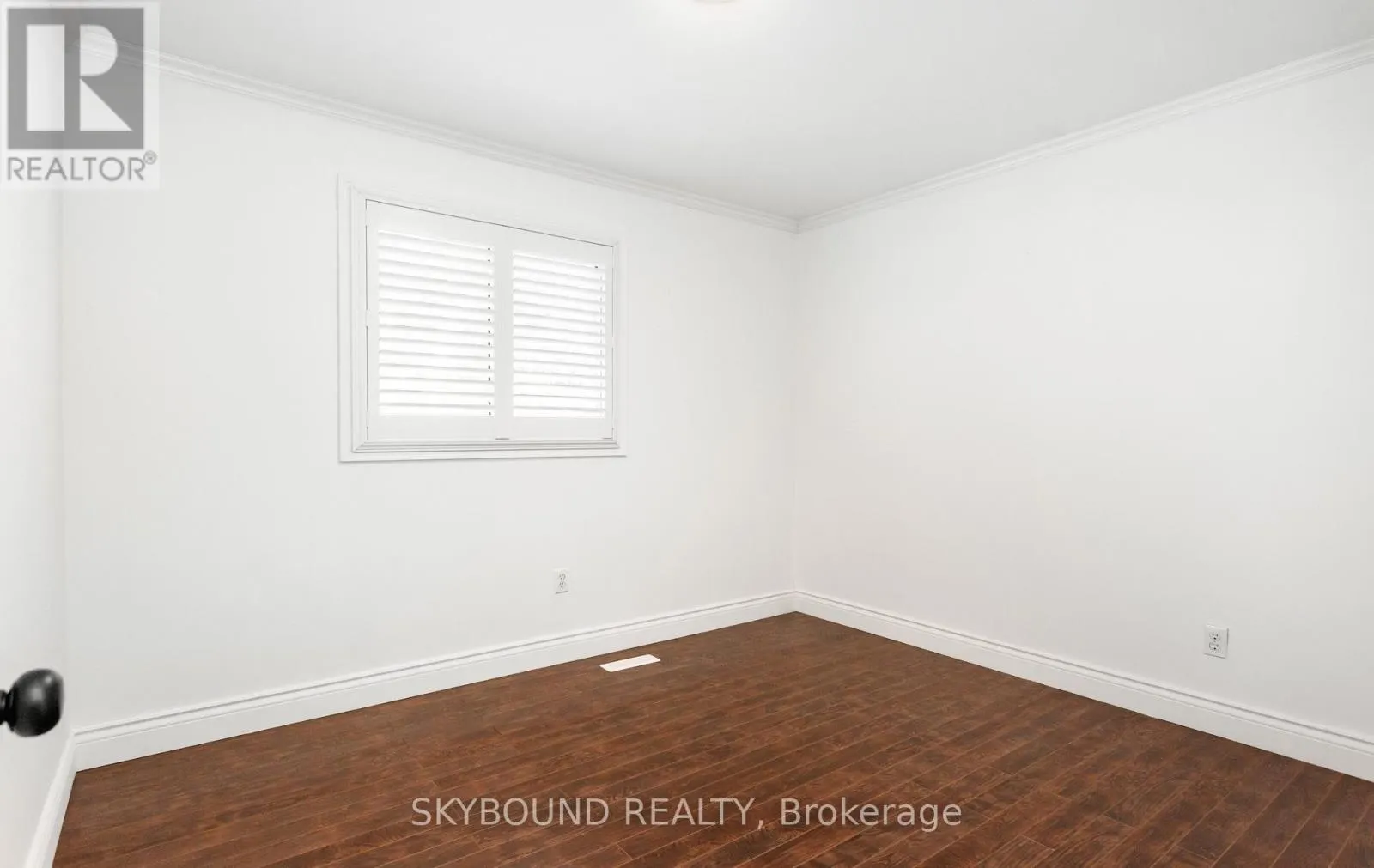 9 DELERIN CRESCENT