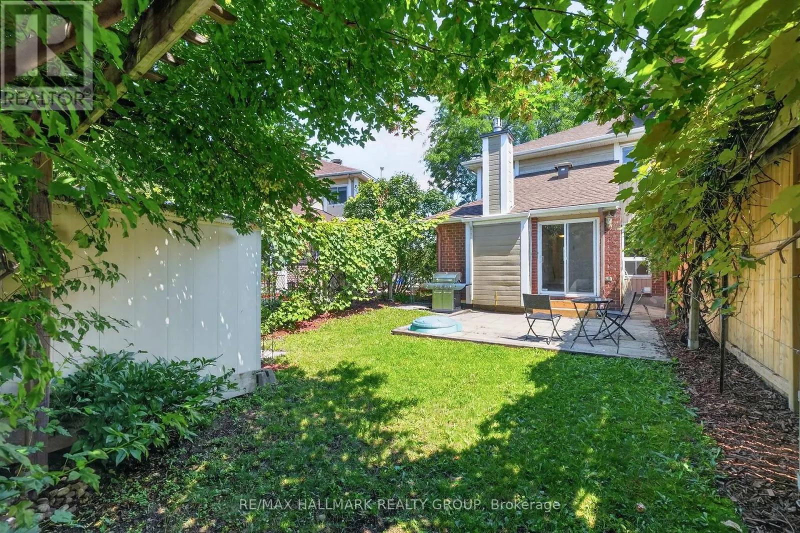 385 PRINCESS LOUISE DRIVE