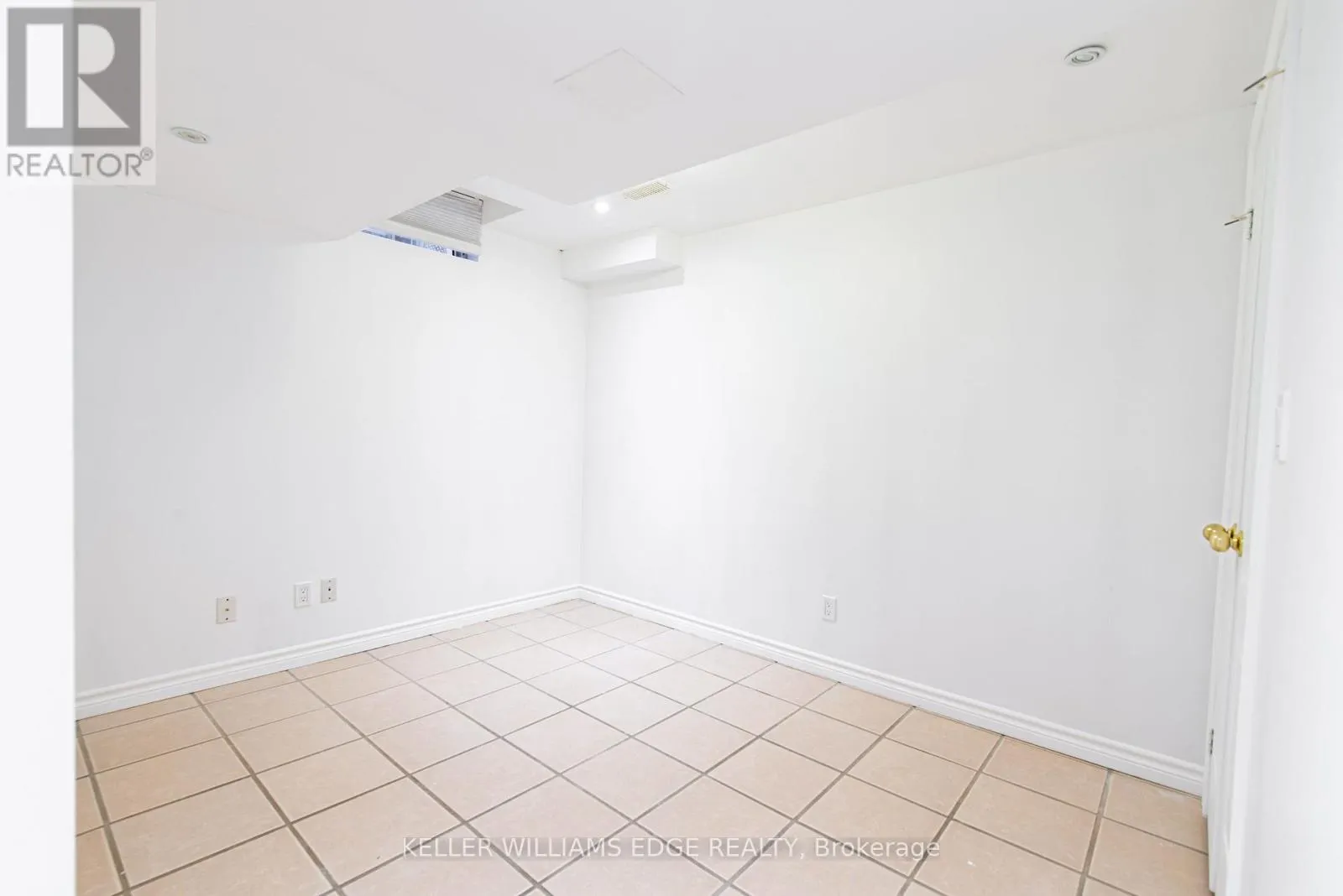 ROOM E - 119 SUMMERS DRIVE