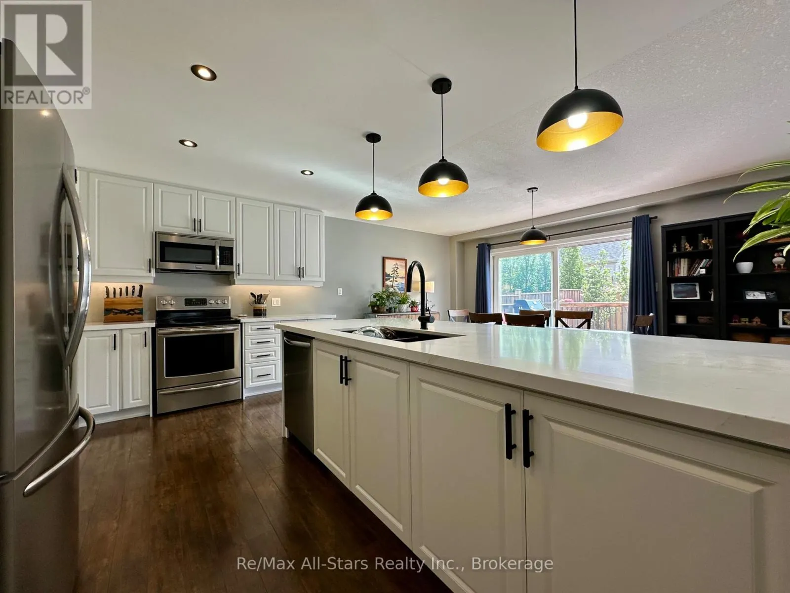 9 BRIARWOOD AVENUE