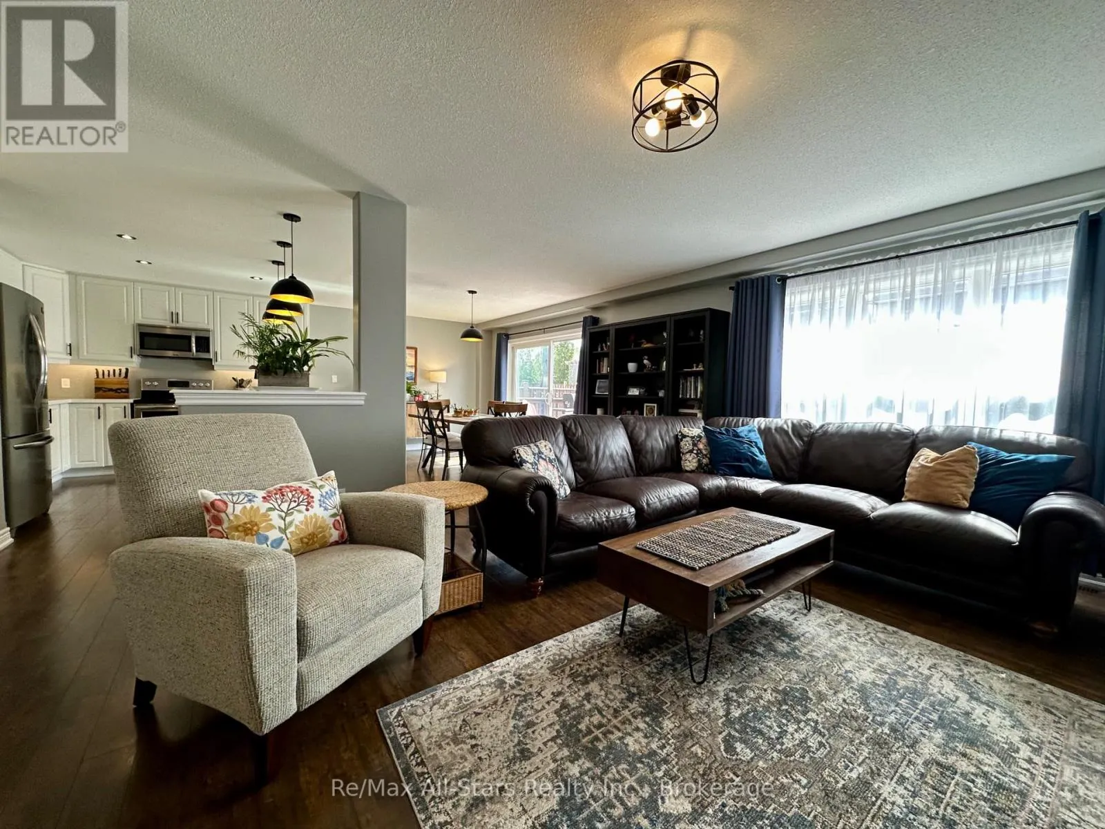 9 BRIARWOOD AVENUE