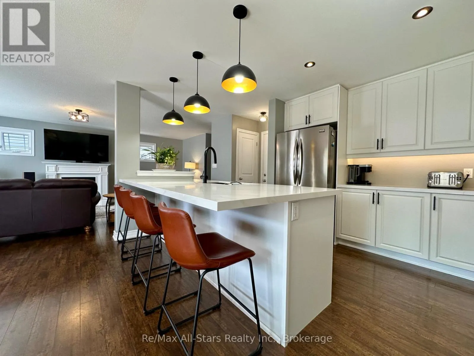 9 BRIARWOOD AVENUE