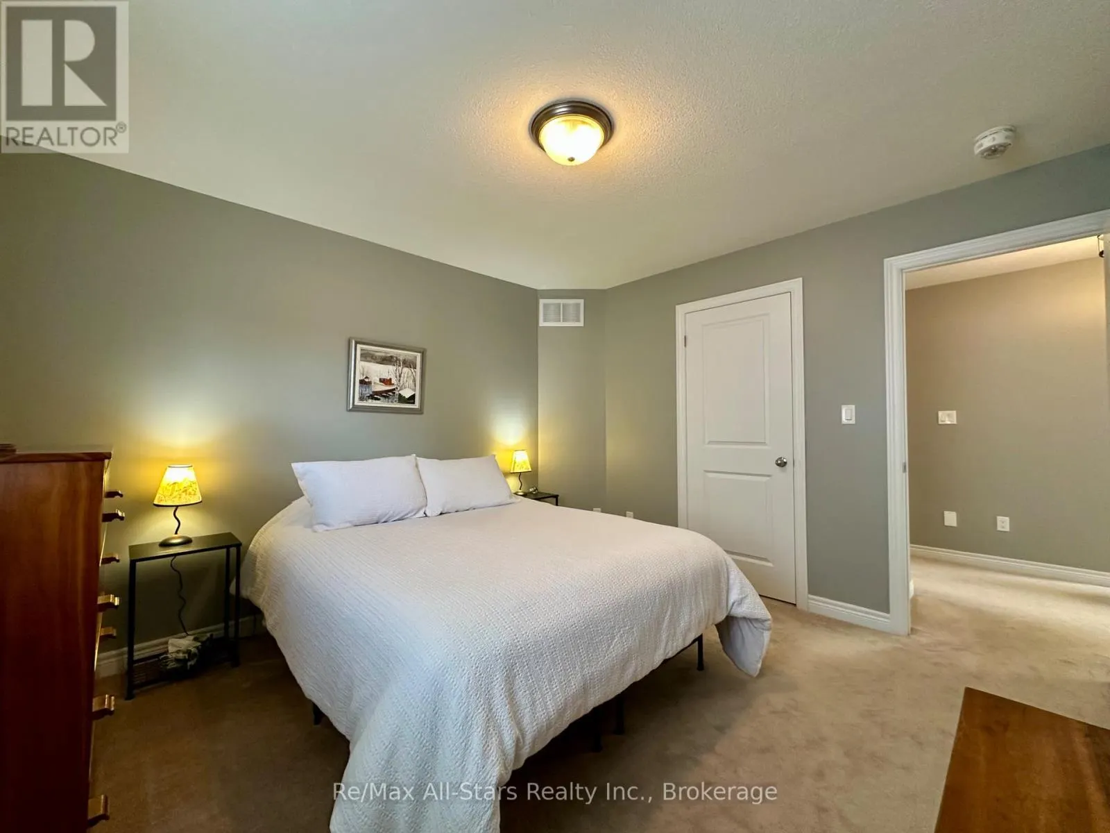 9 BRIARWOOD AVENUE