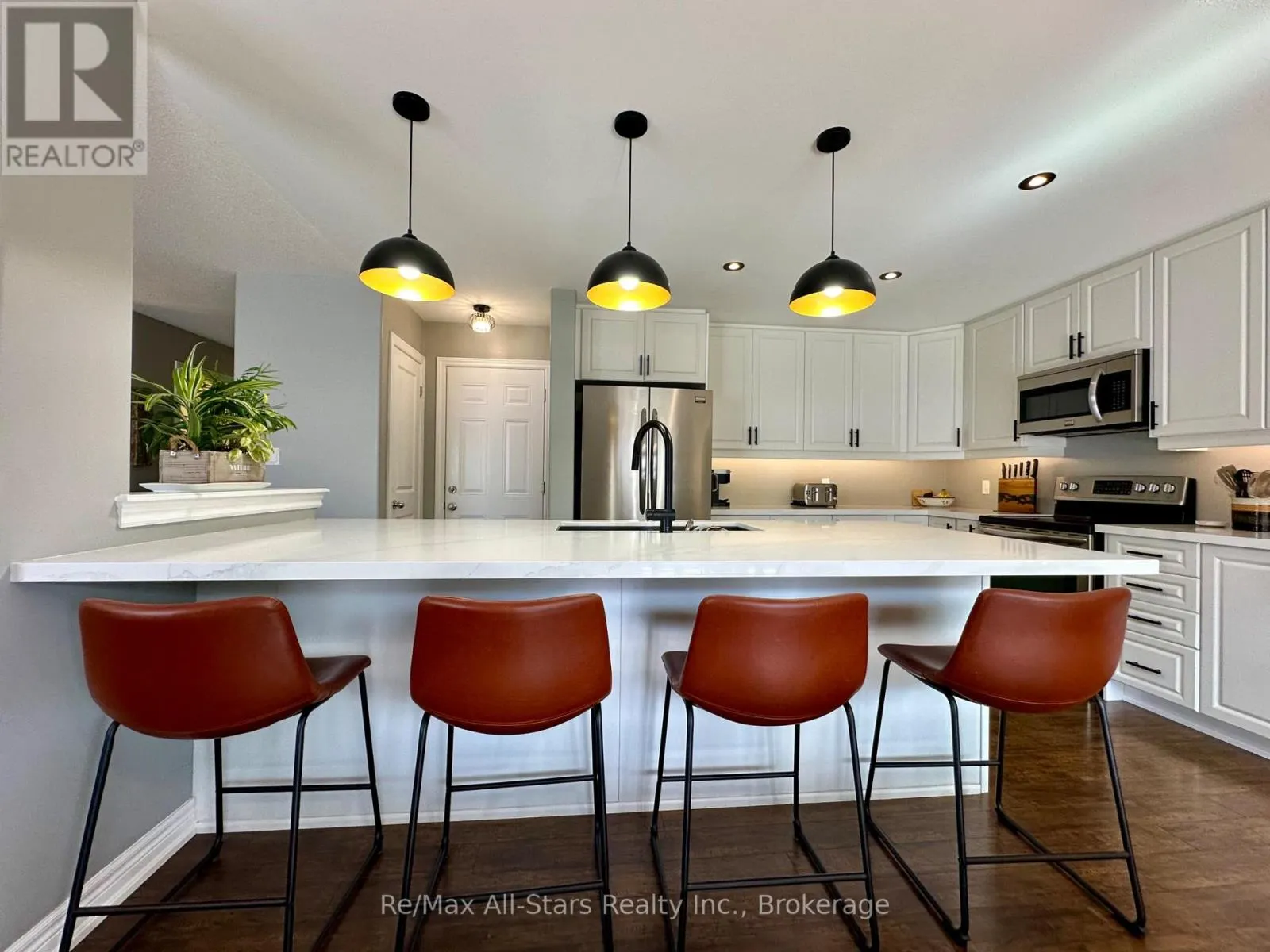 9 BRIARWOOD AVENUE