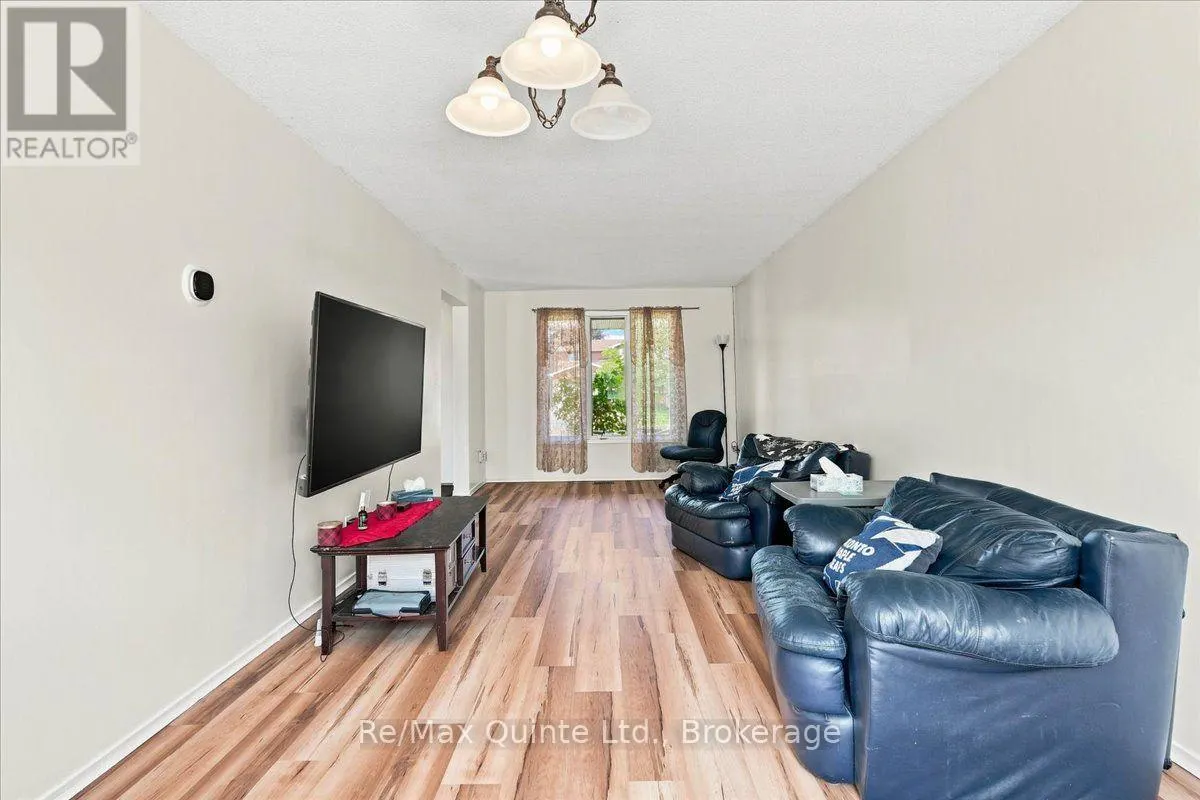 281 COLLEGE STREET W