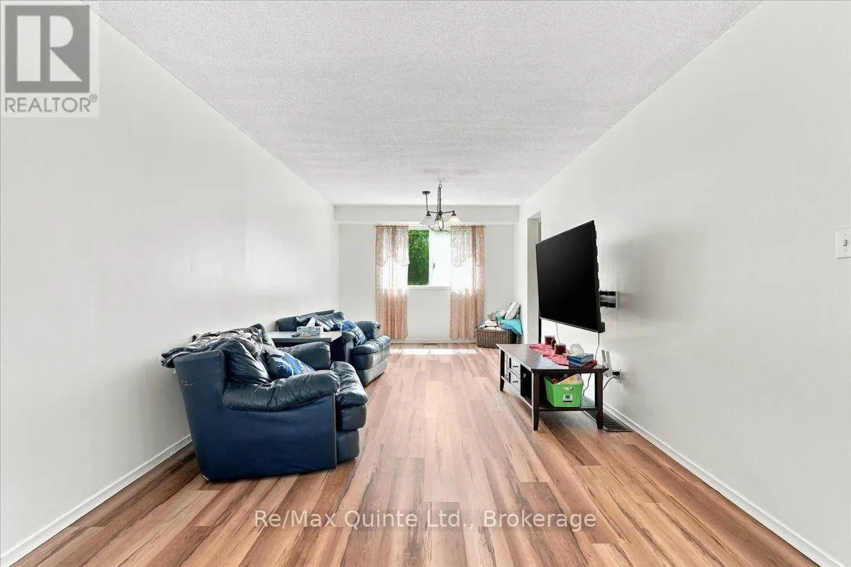 281 COLLEGE STREET W
