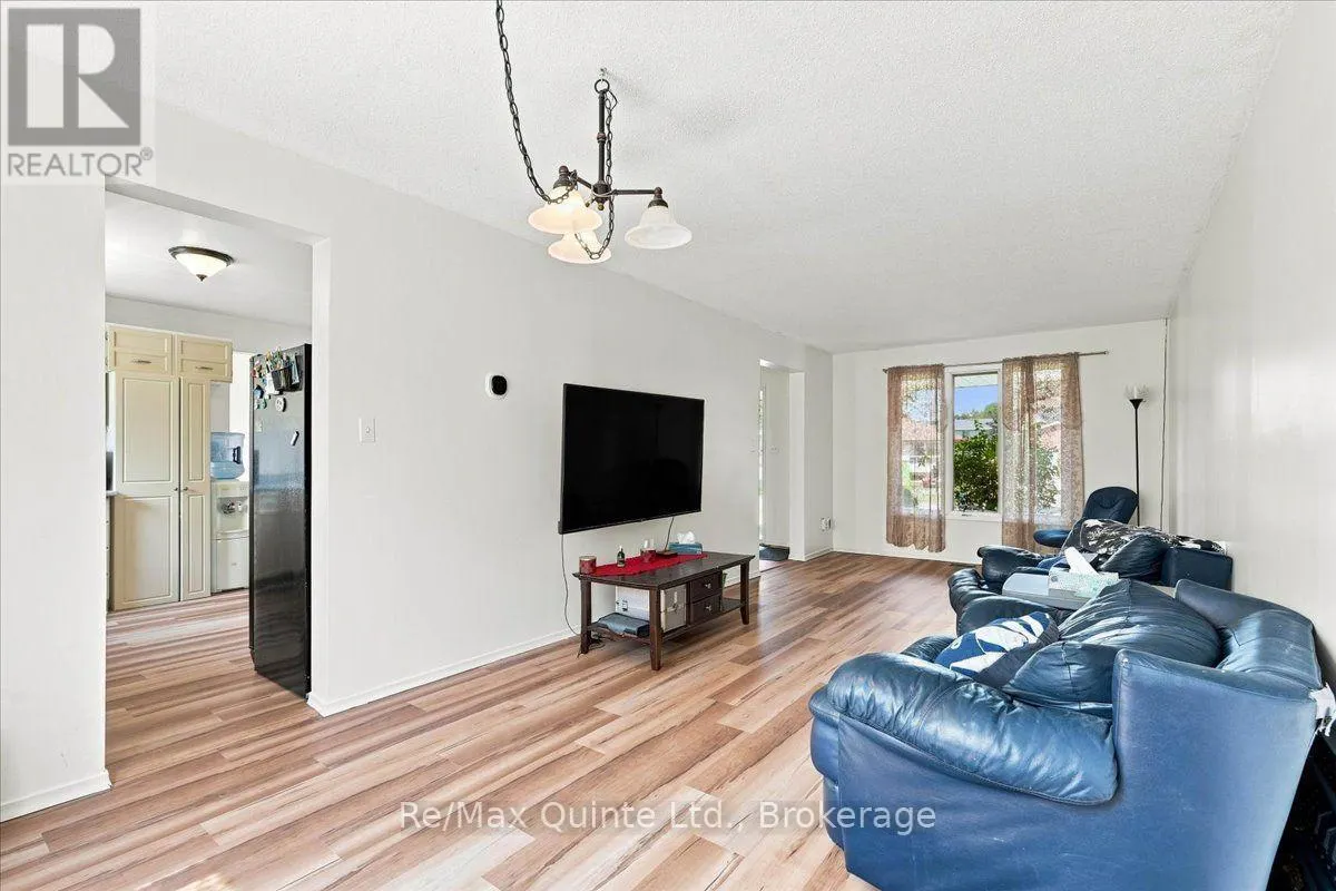 281 COLLEGE STREET W