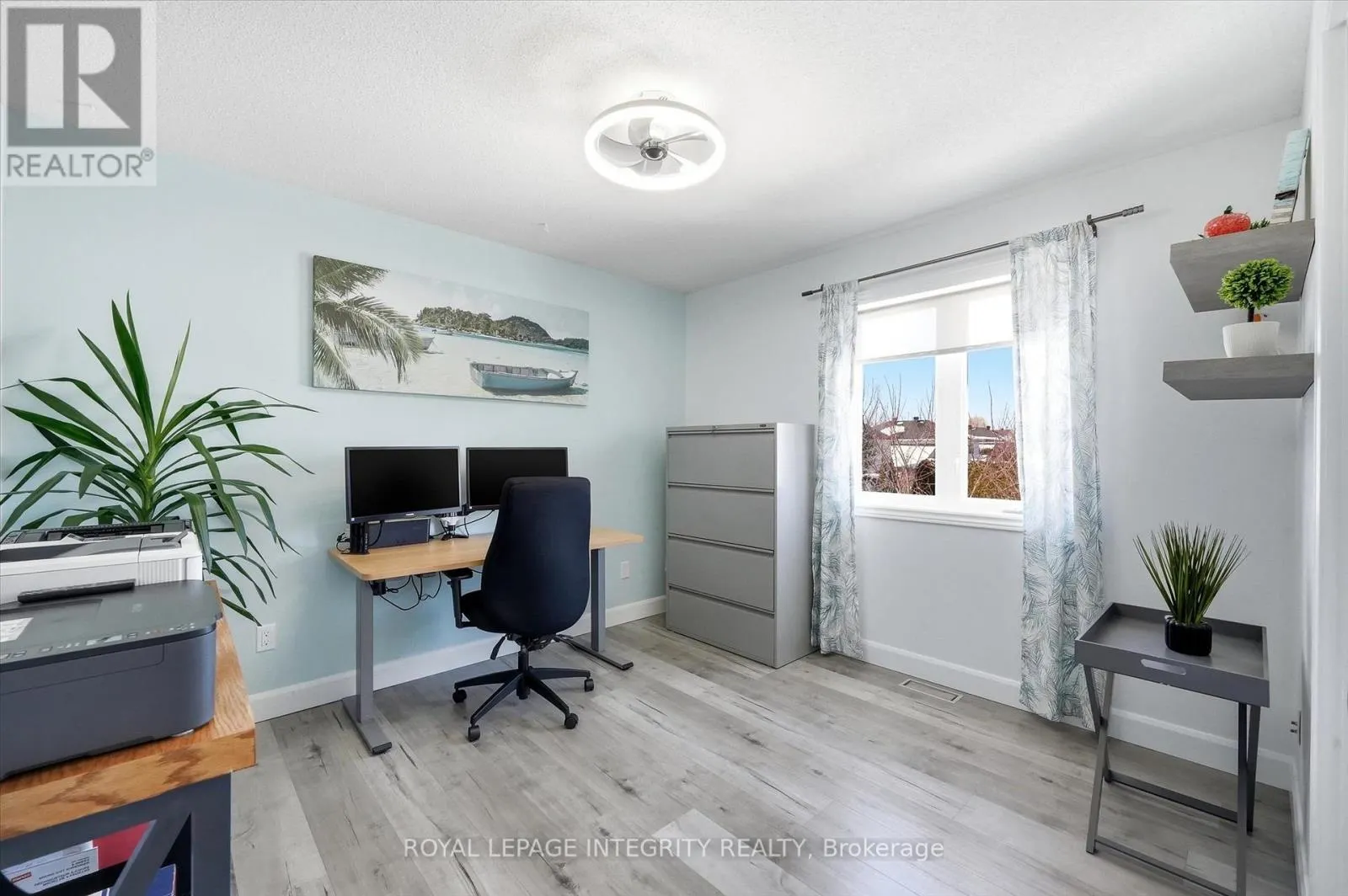 36 FRONTENAC BOULEVARD
