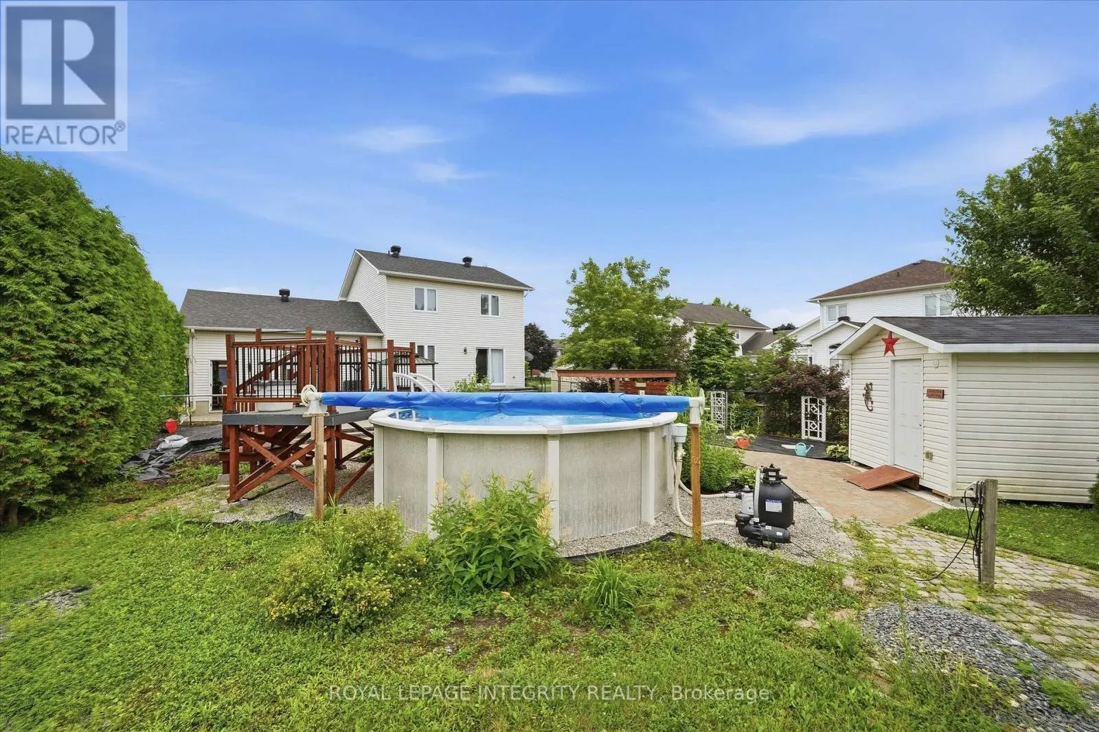 36 FRONTENAC BOULEVARD