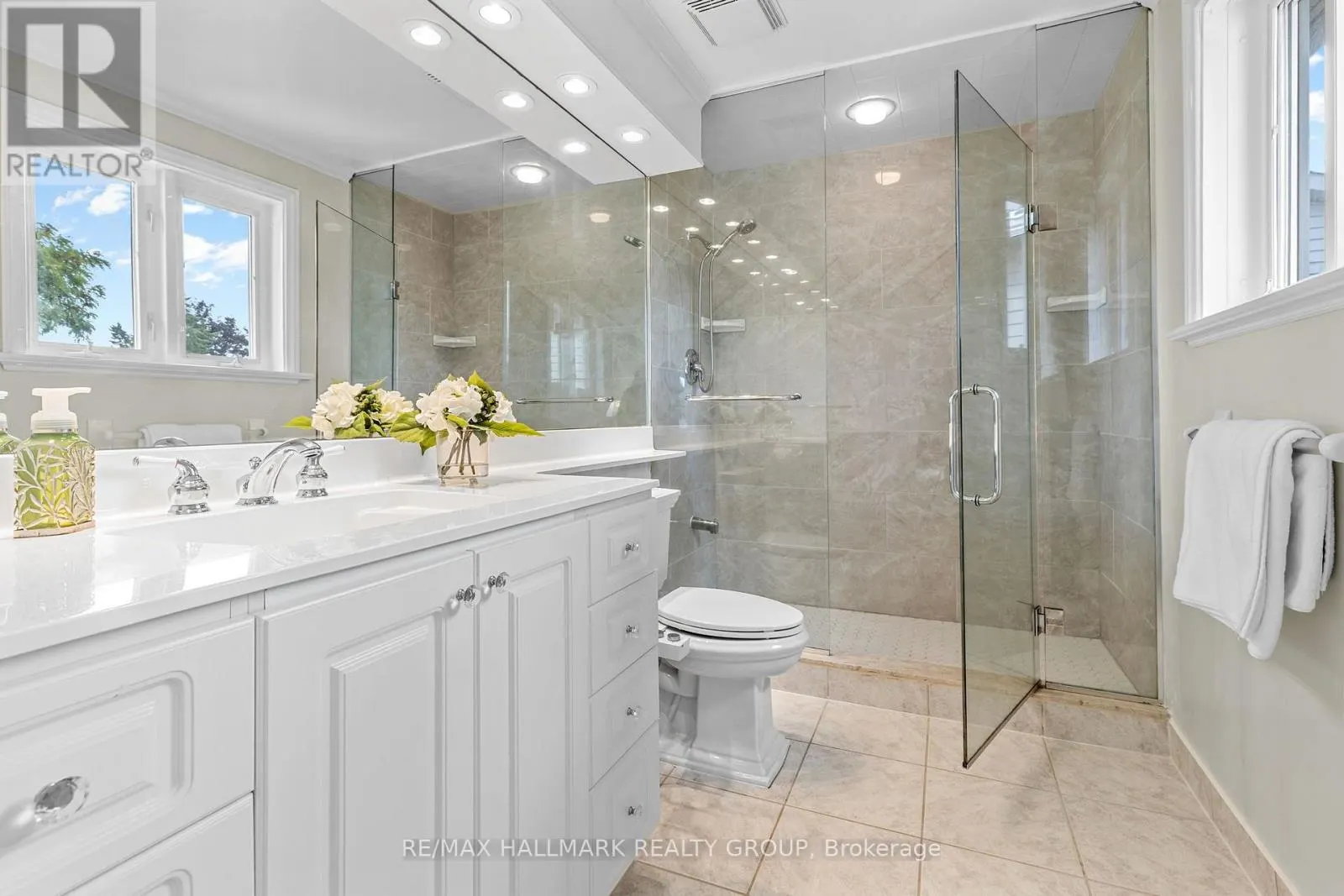 1348 TURNER CRESCENT