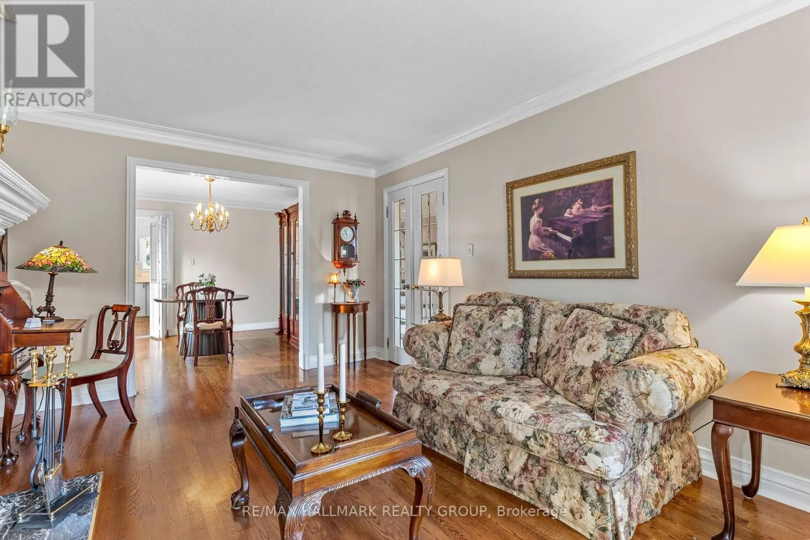 1348 TURNER CRESCENT