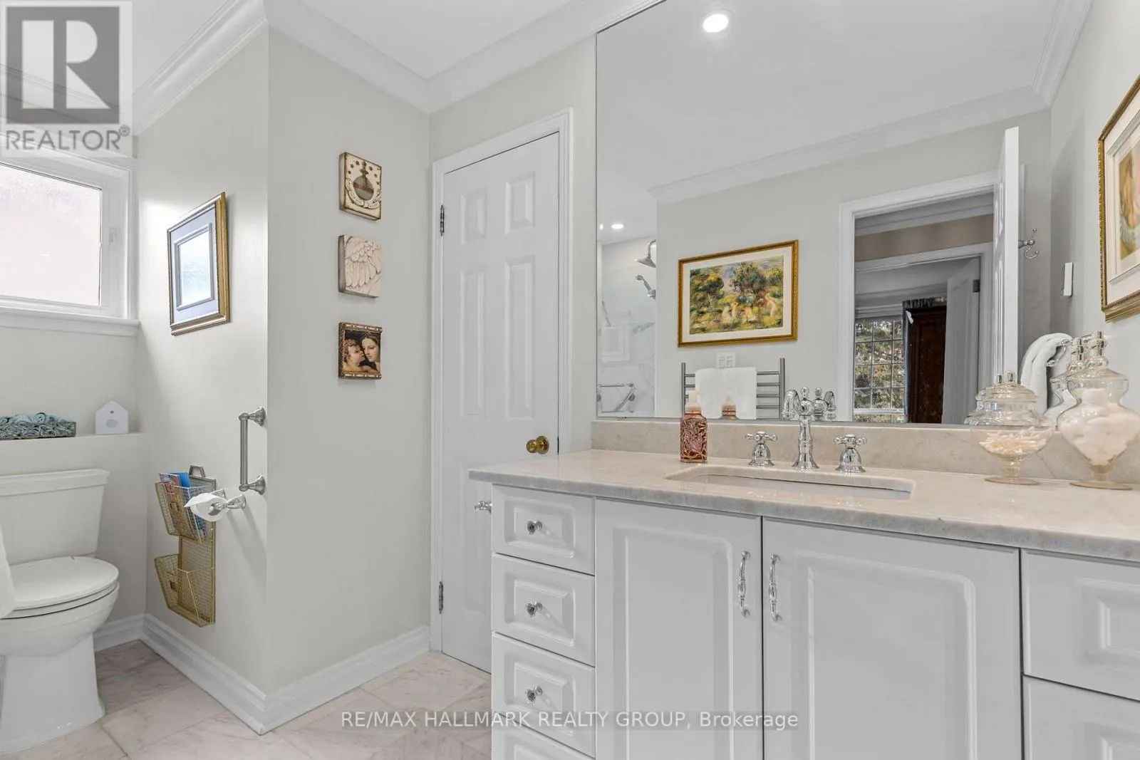 1348 TURNER CRESCENT