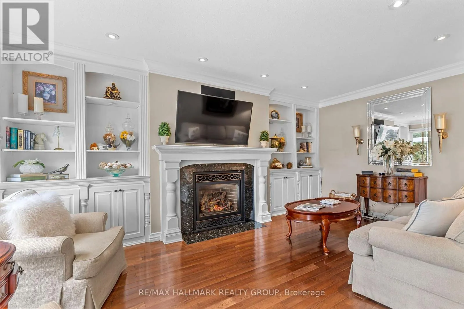 1348 TURNER CRESCENT