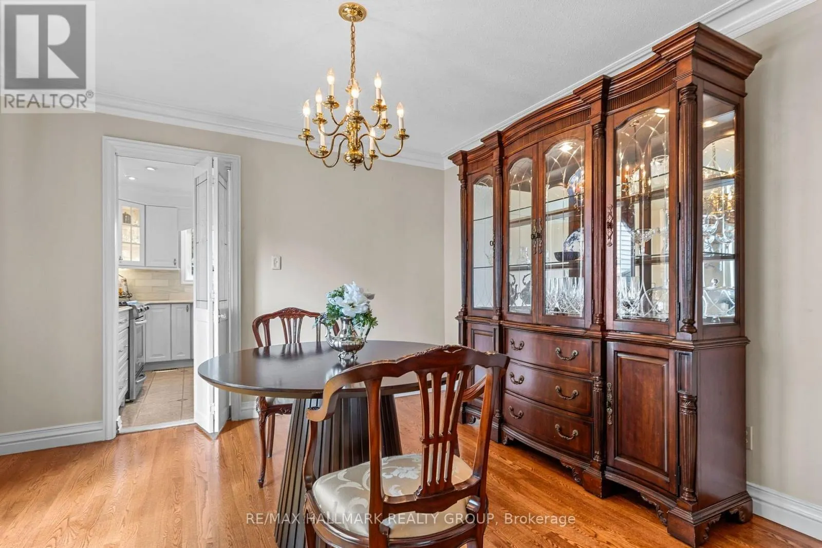 1348 TURNER CRESCENT