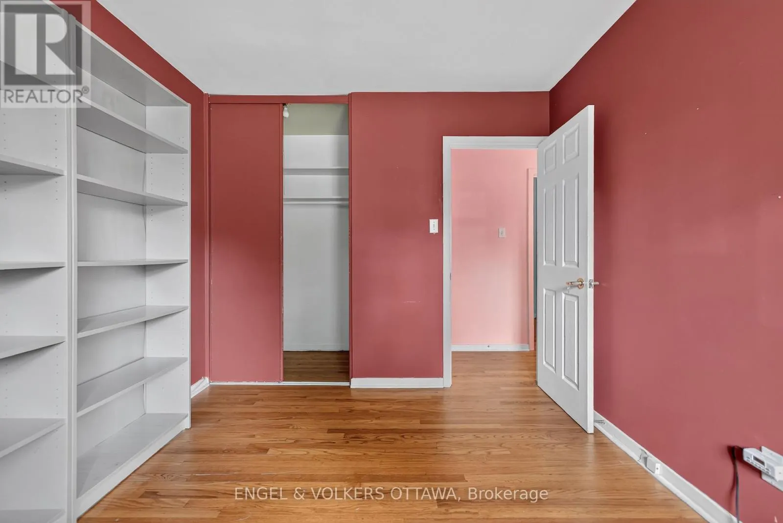 2642 MARBLE CRESCENT