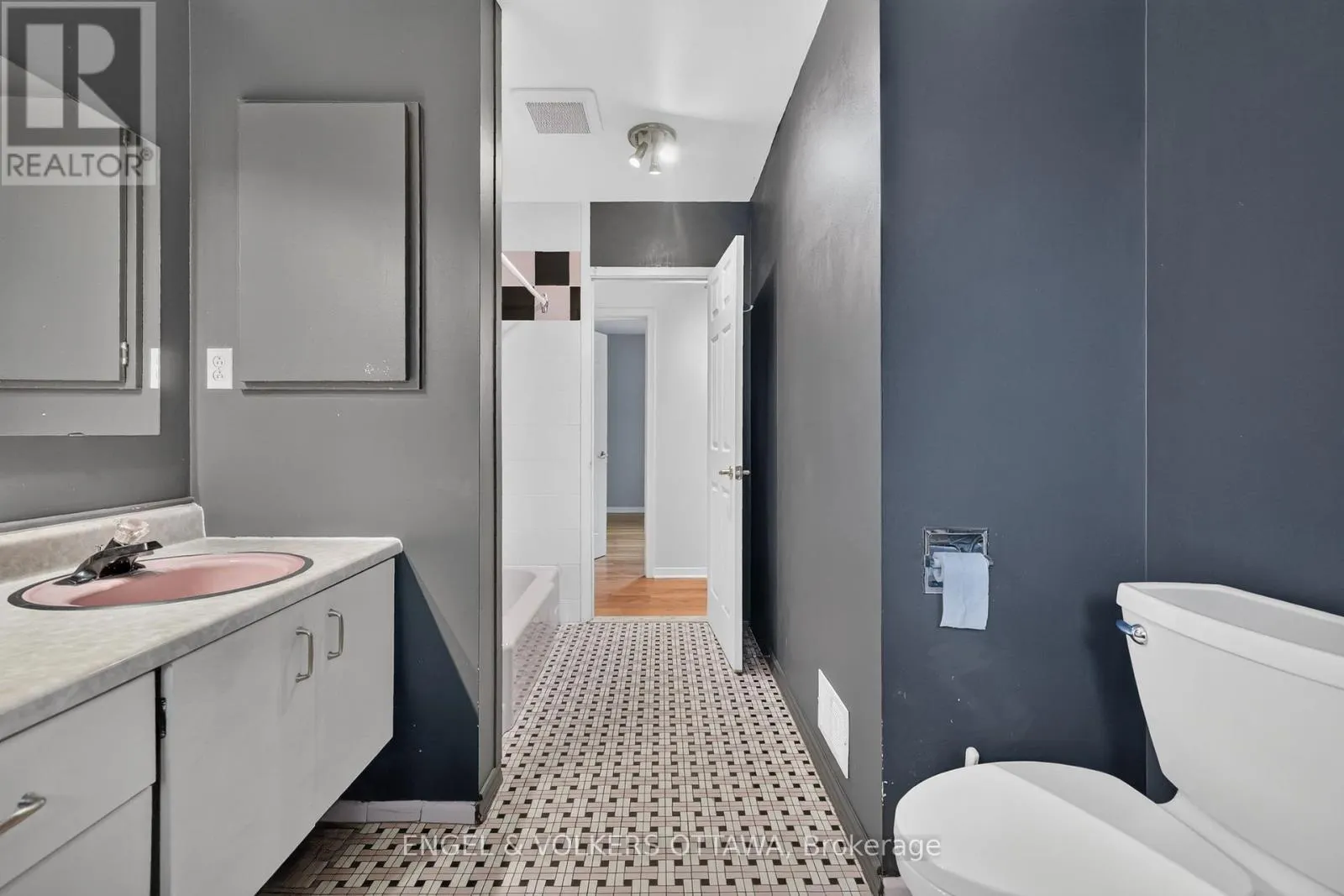 2642 MARBLE CRESCENT