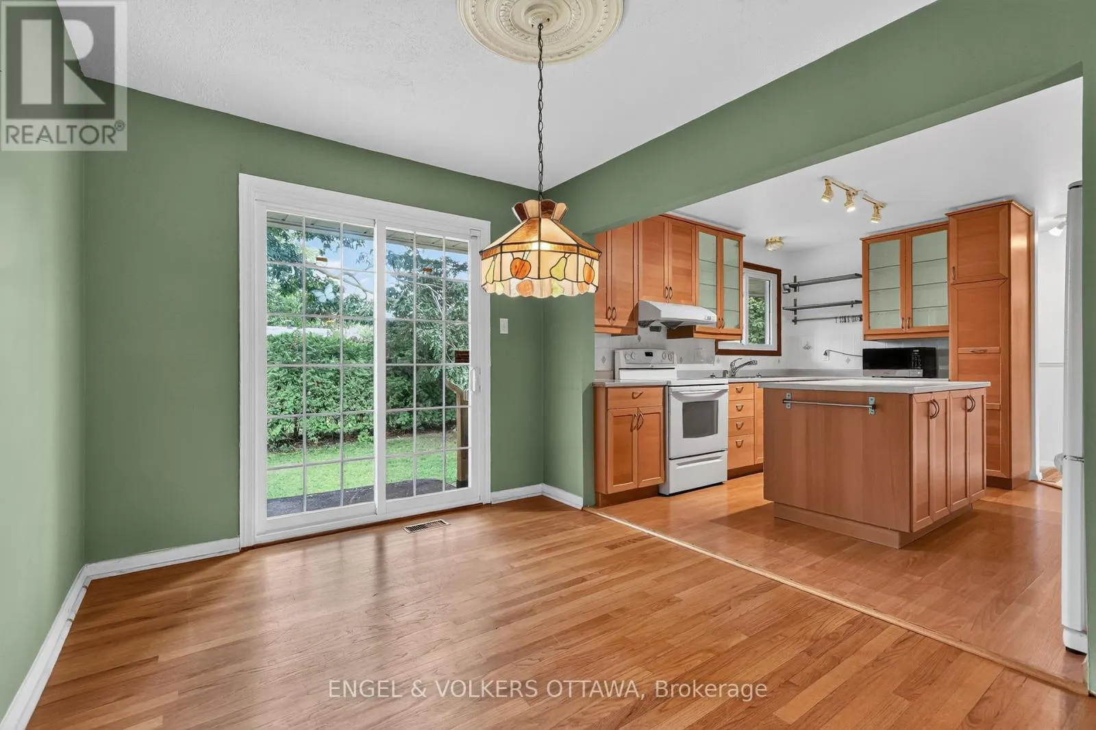 2642 MARBLE CRESCENT