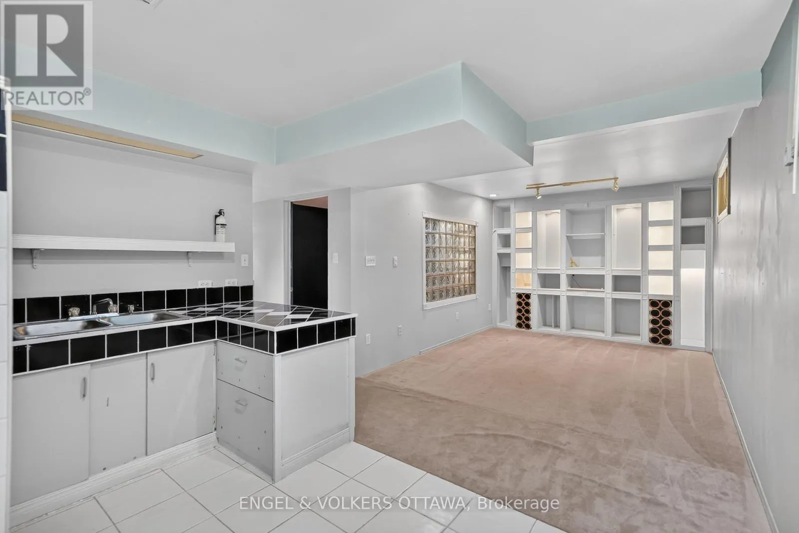 2642 MARBLE CRESCENT