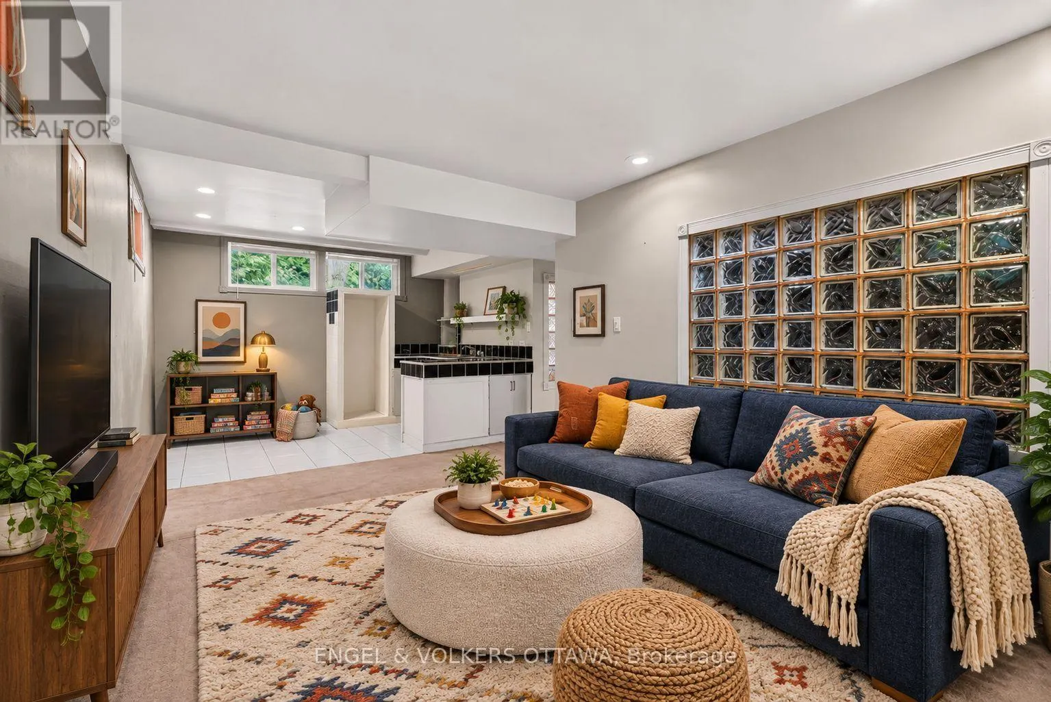 2642 MARBLE CRESCENT