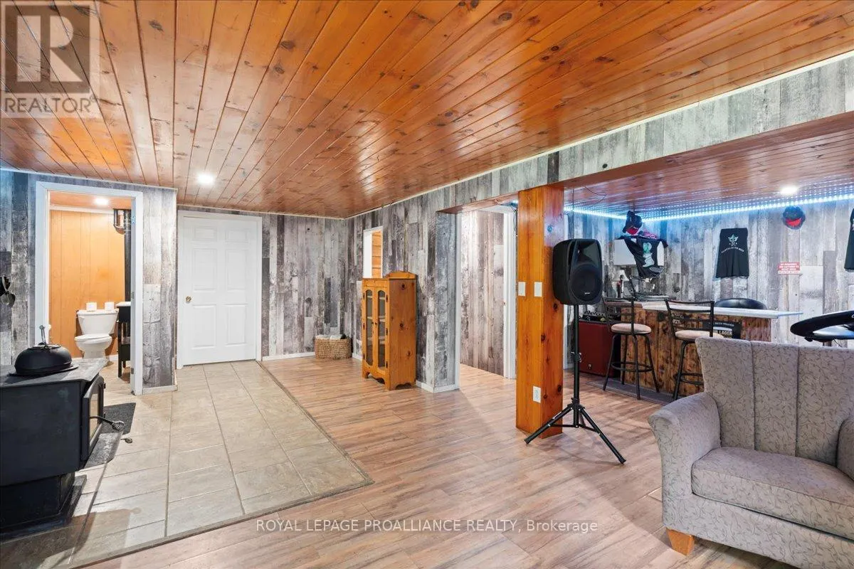 1023 JEWEL ROAD