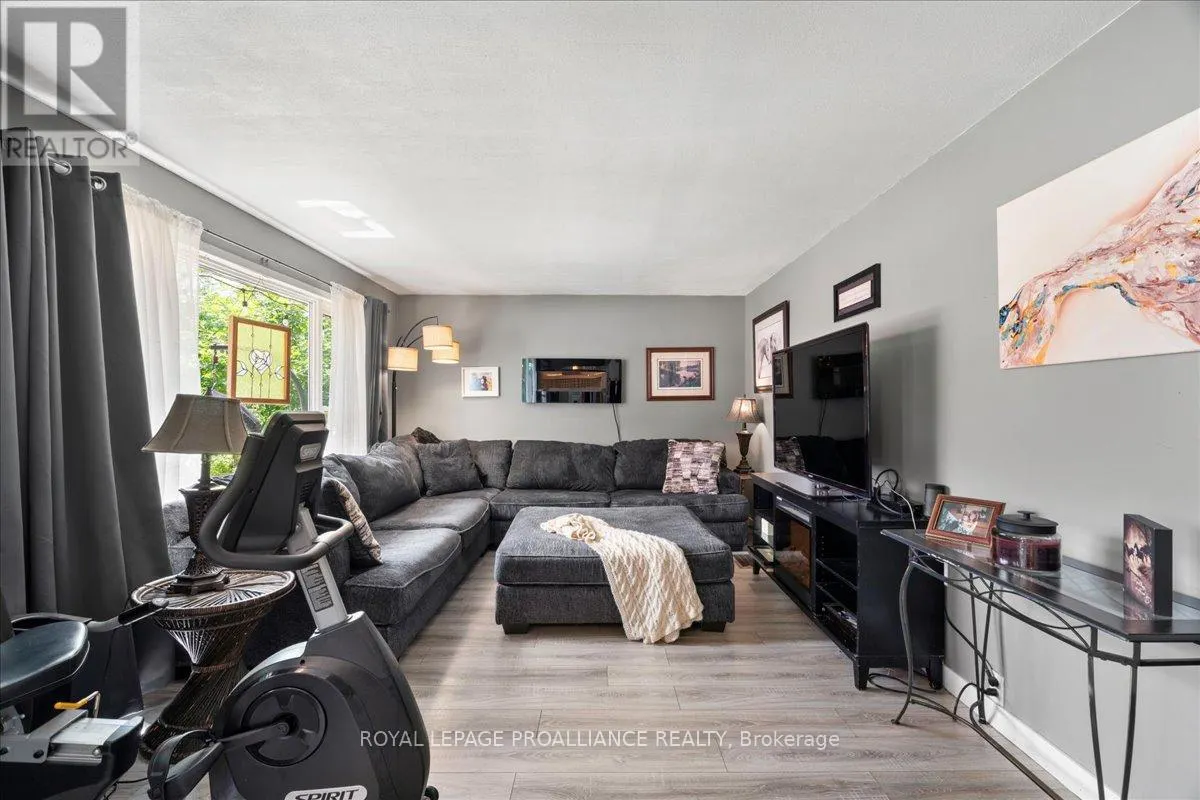 1023 JEWEL ROAD