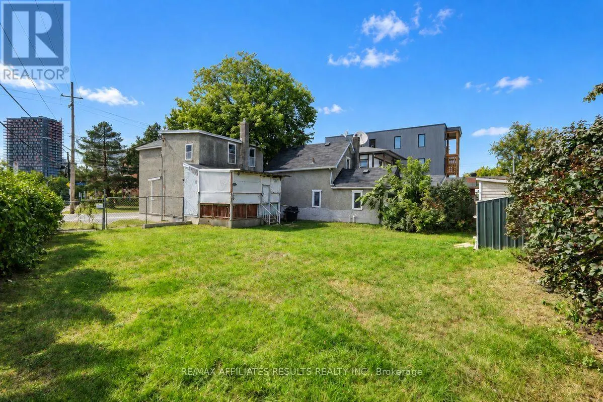 321 SAVARD AVENUE