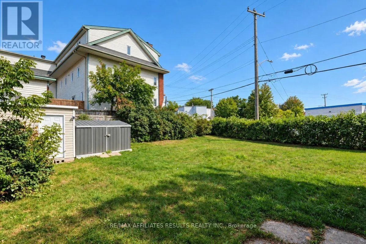 321 SAVARD AVENUE