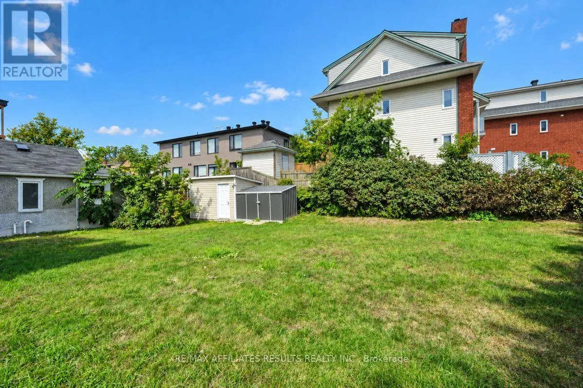 321 SAVARD AVENUE