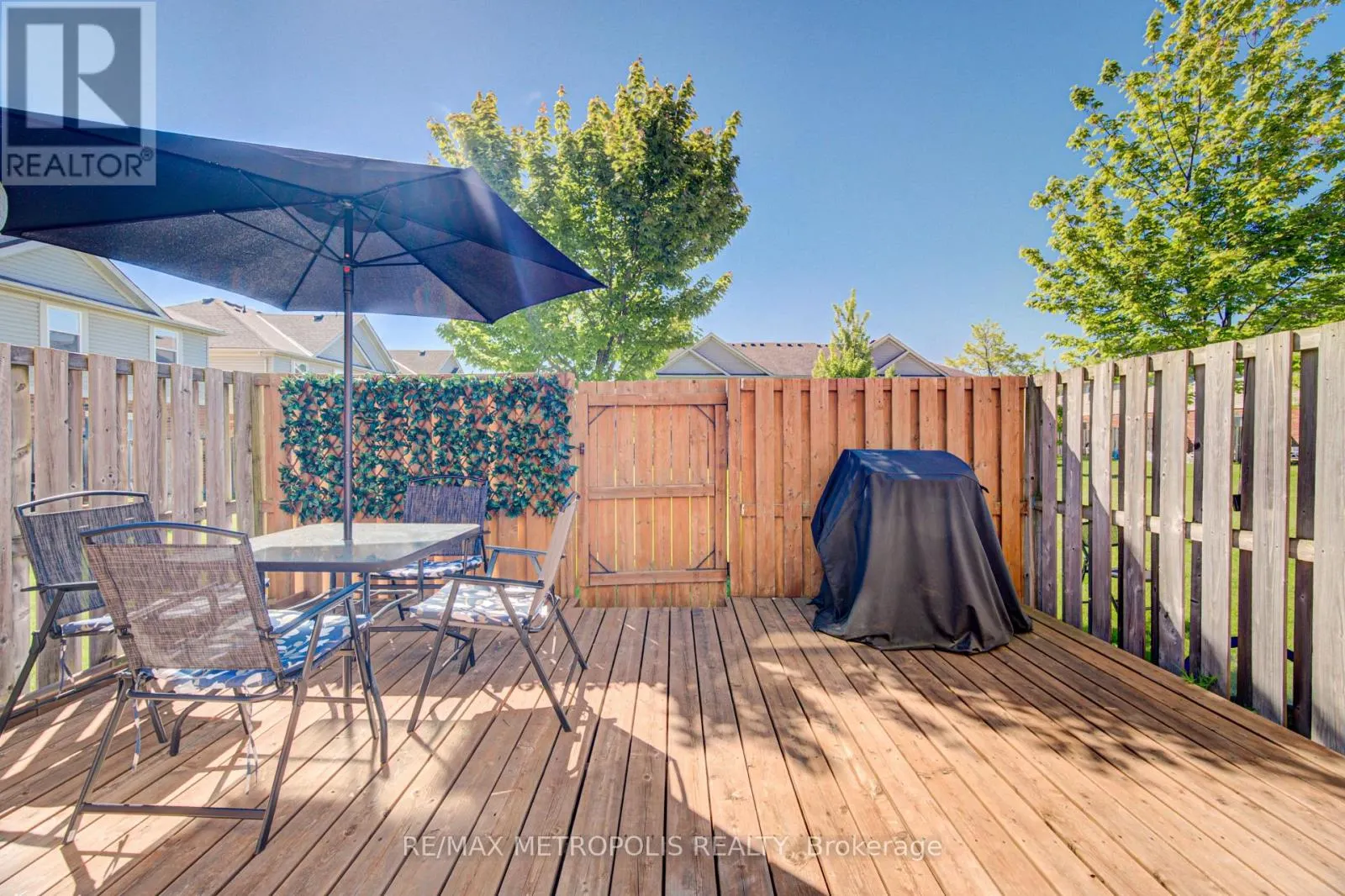 37 - 124 GOSLING GARDENS