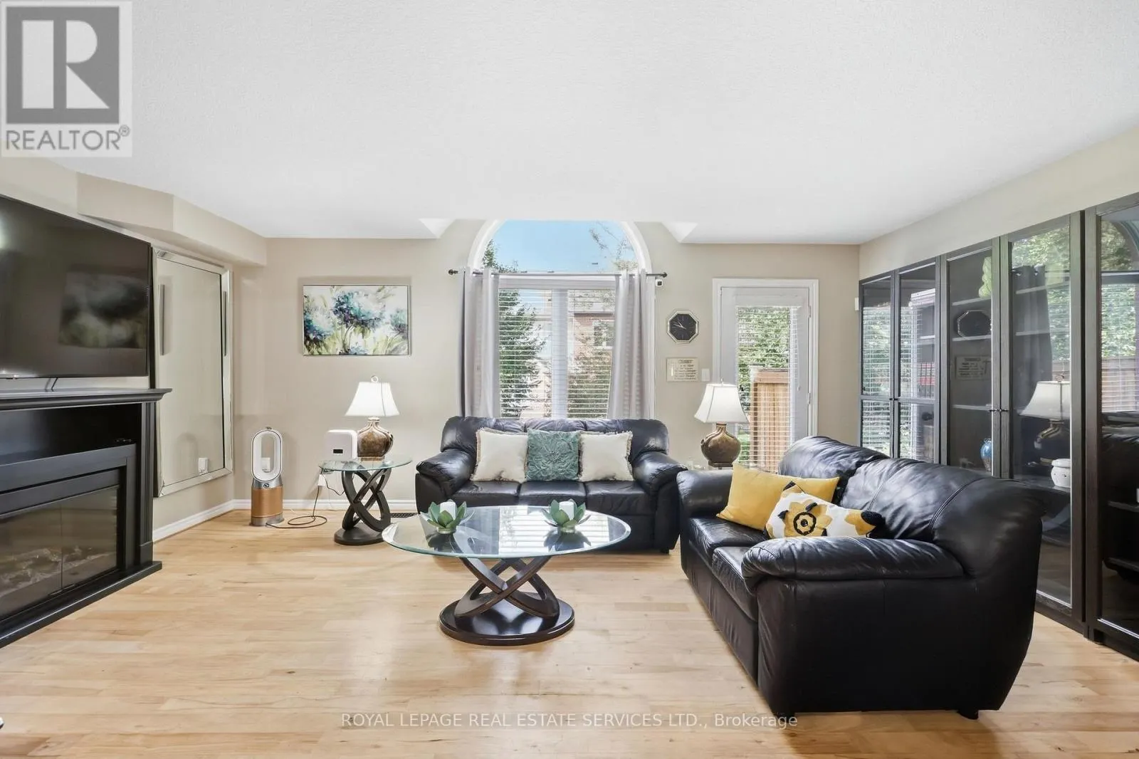3 - 165 TERRAVIEW CRESCENT