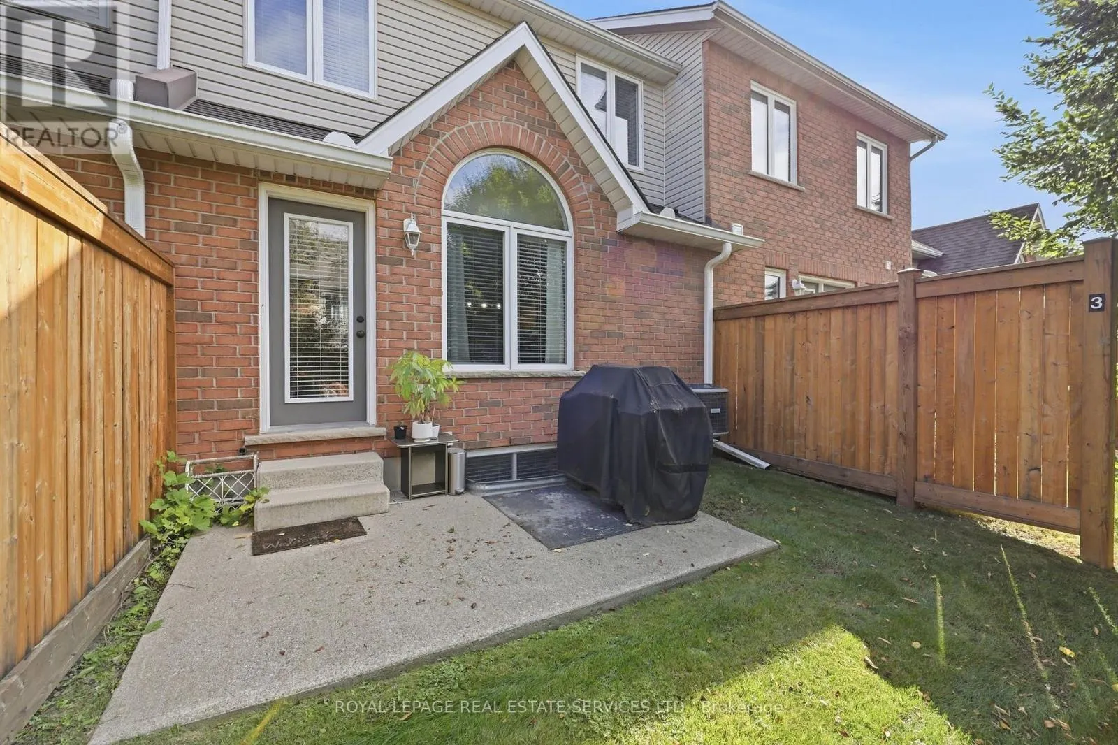 3 - 165 TERRAVIEW CRESCENT