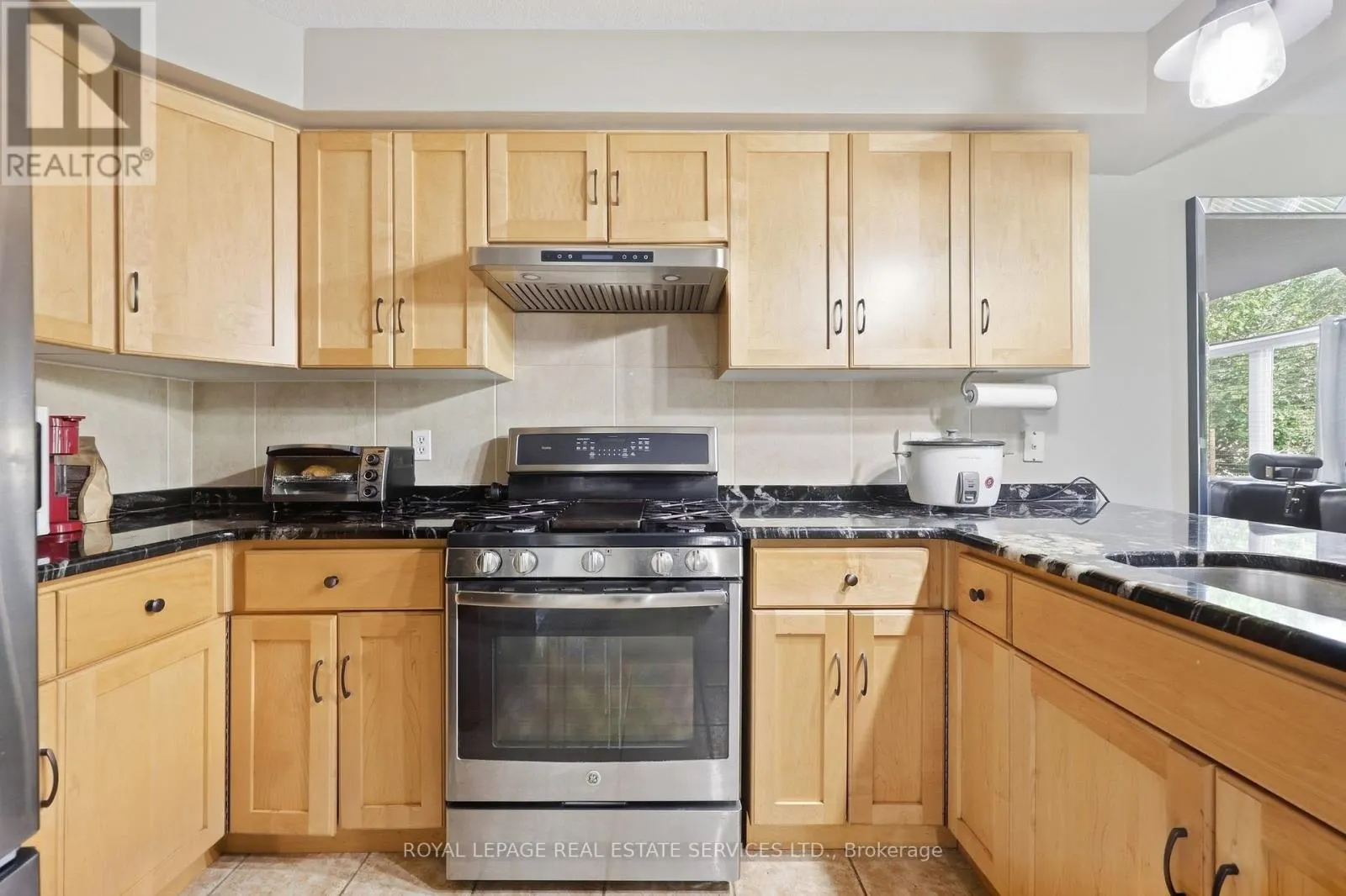 3 - 165 TERRAVIEW CRESCENT