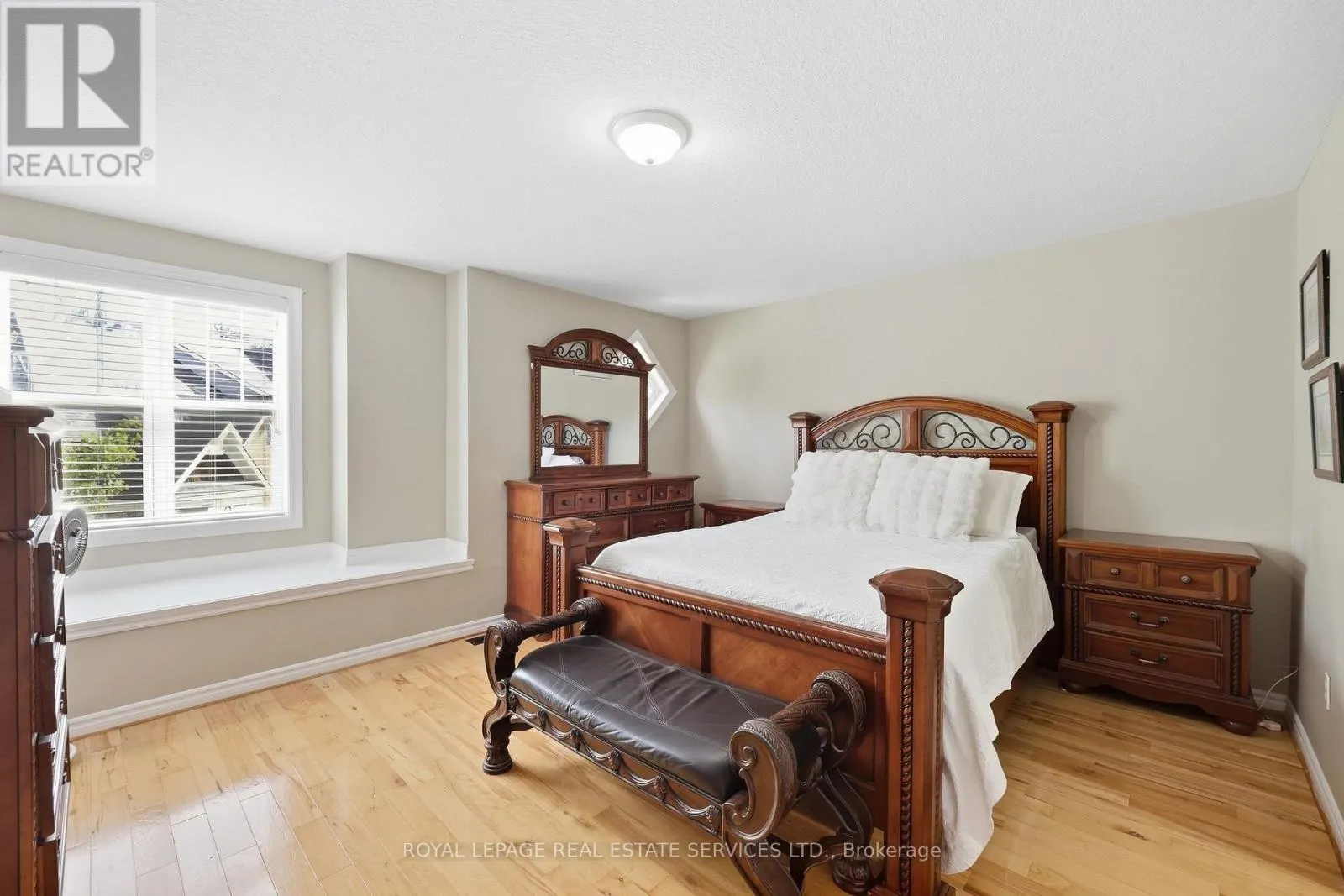 3 - 165 TERRAVIEW CRESCENT