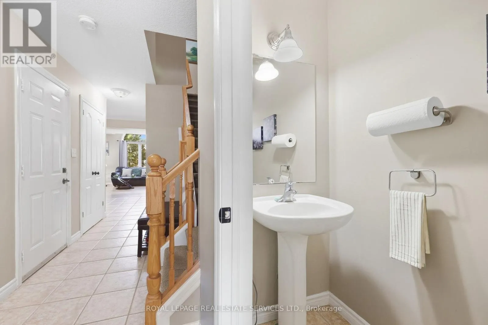 3 - 165 TERRAVIEW CRESCENT