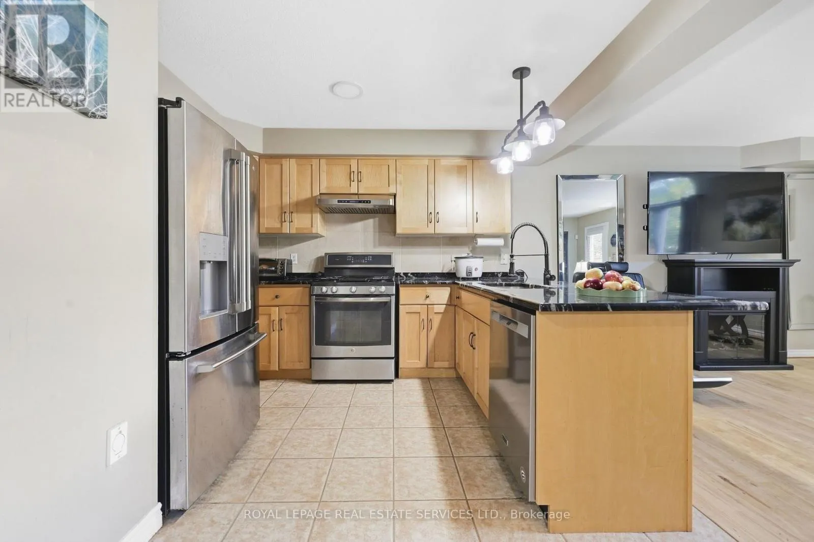 3 - 165 TERRAVIEW CRESCENT