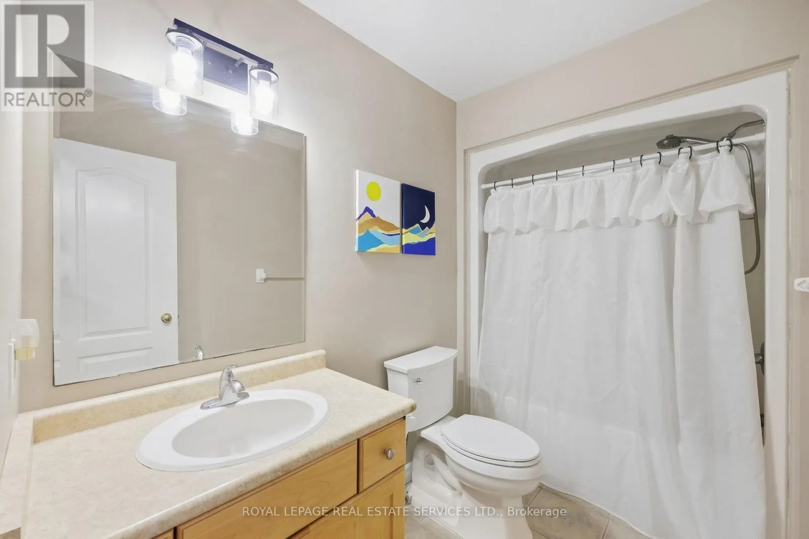 3 - 165 TERRAVIEW CRESCENT