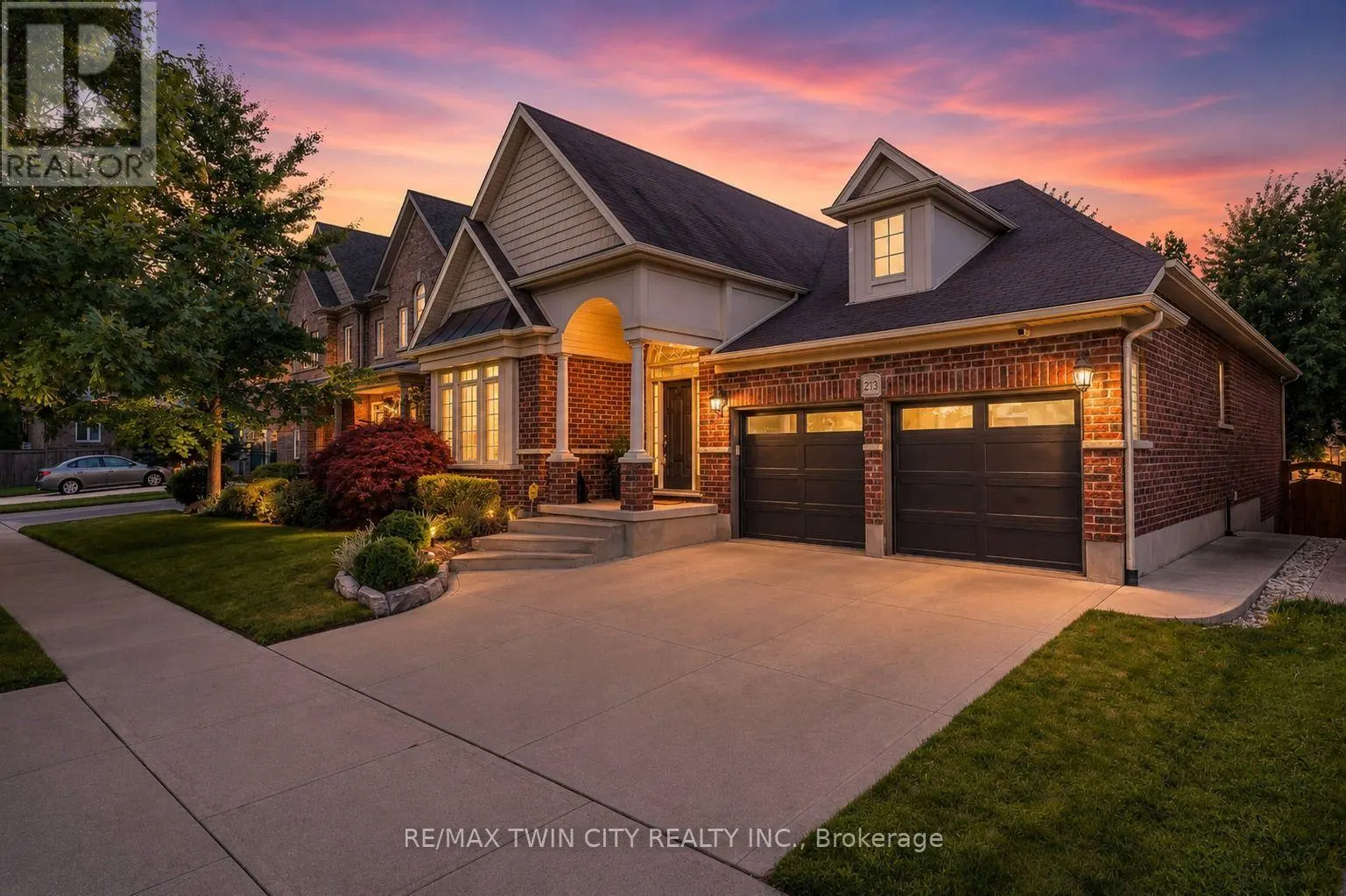 213 EDGEWATER CRESCENT