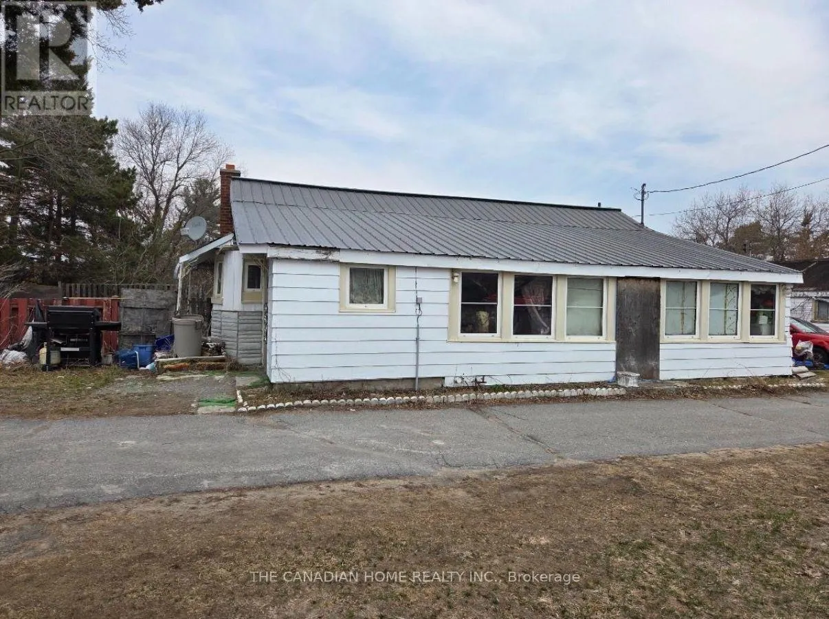 14 DOWNS ROAD