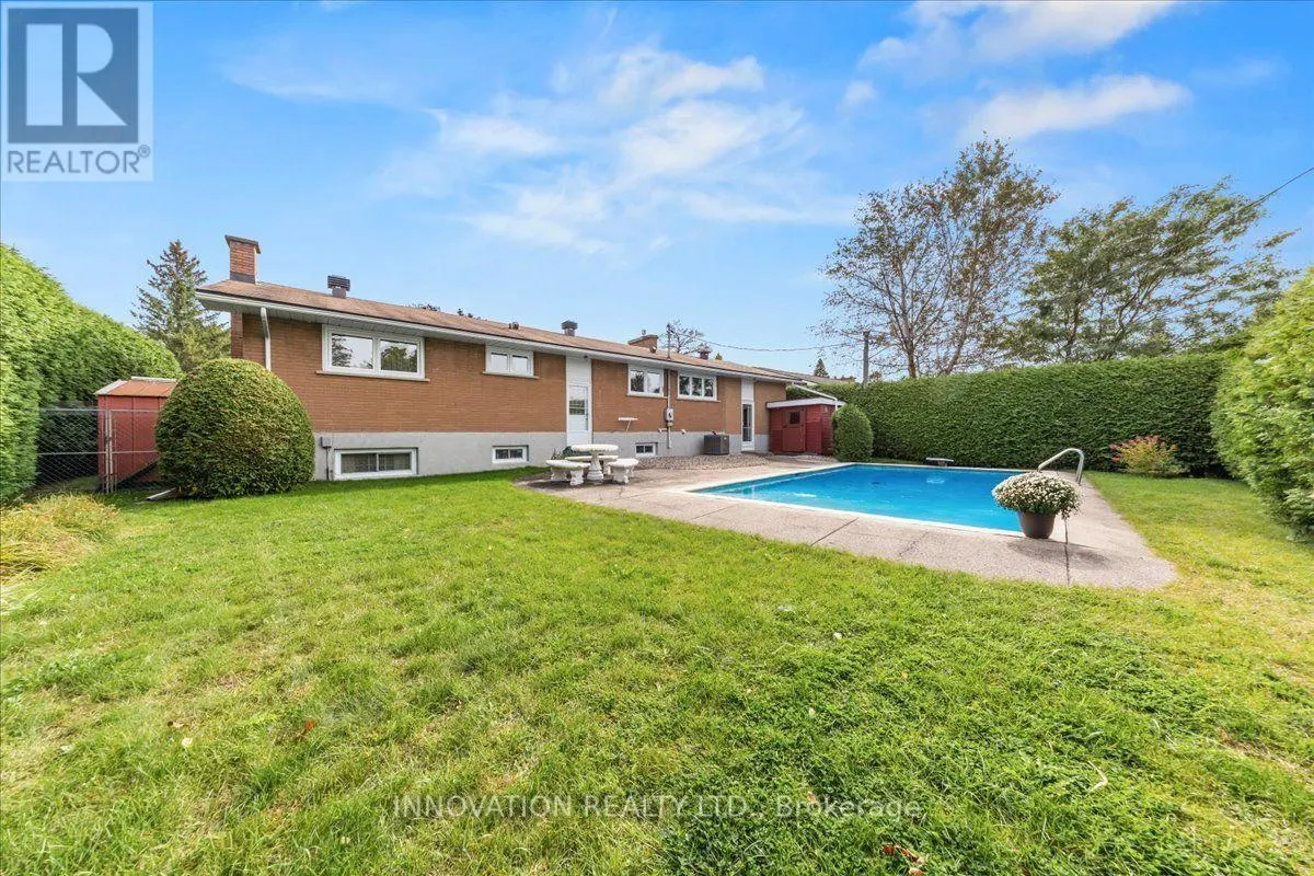 25 BRENT AVENUE