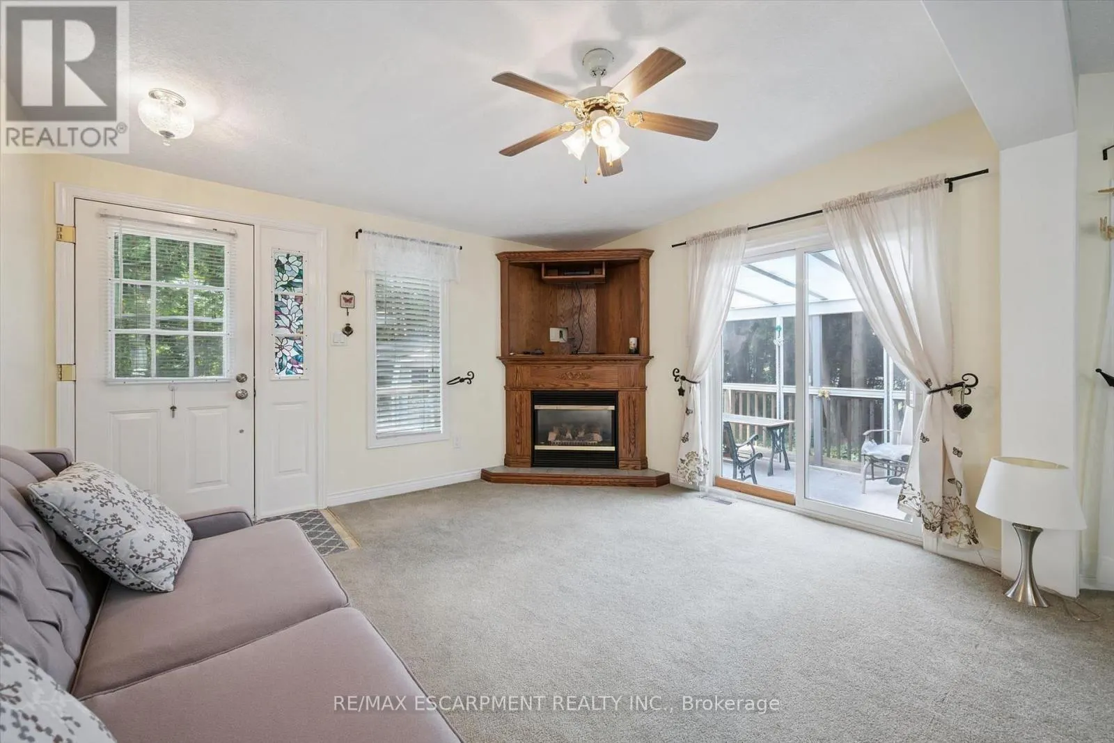 4 SPRUCE AVENUE