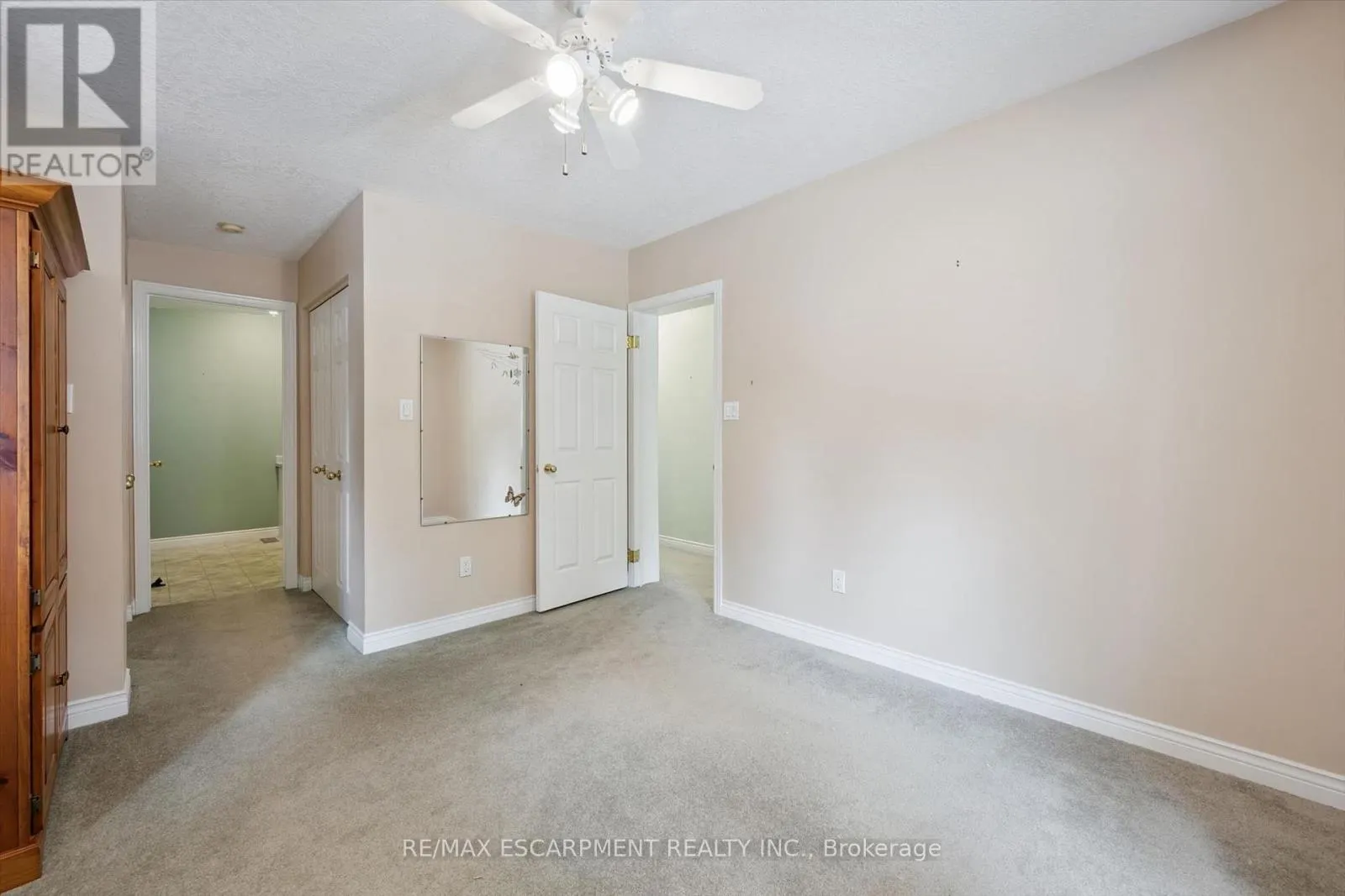4 SPRUCE AVENUE