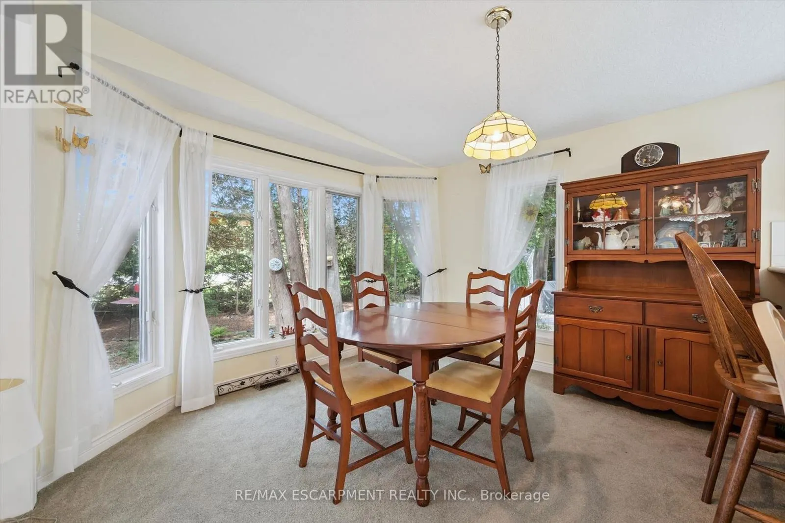 4 SPRUCE AVENUE