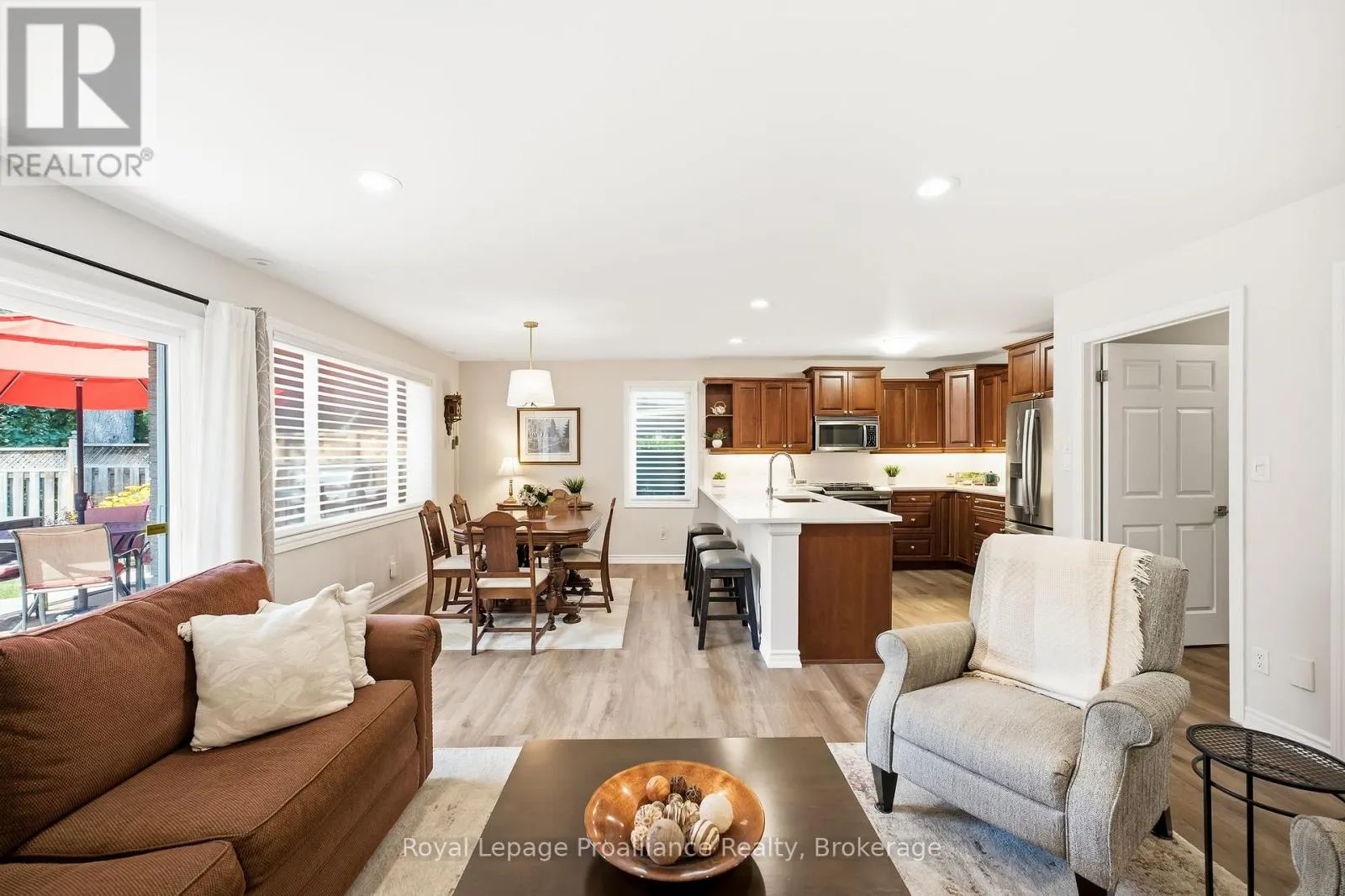 4 BIRCH COURT