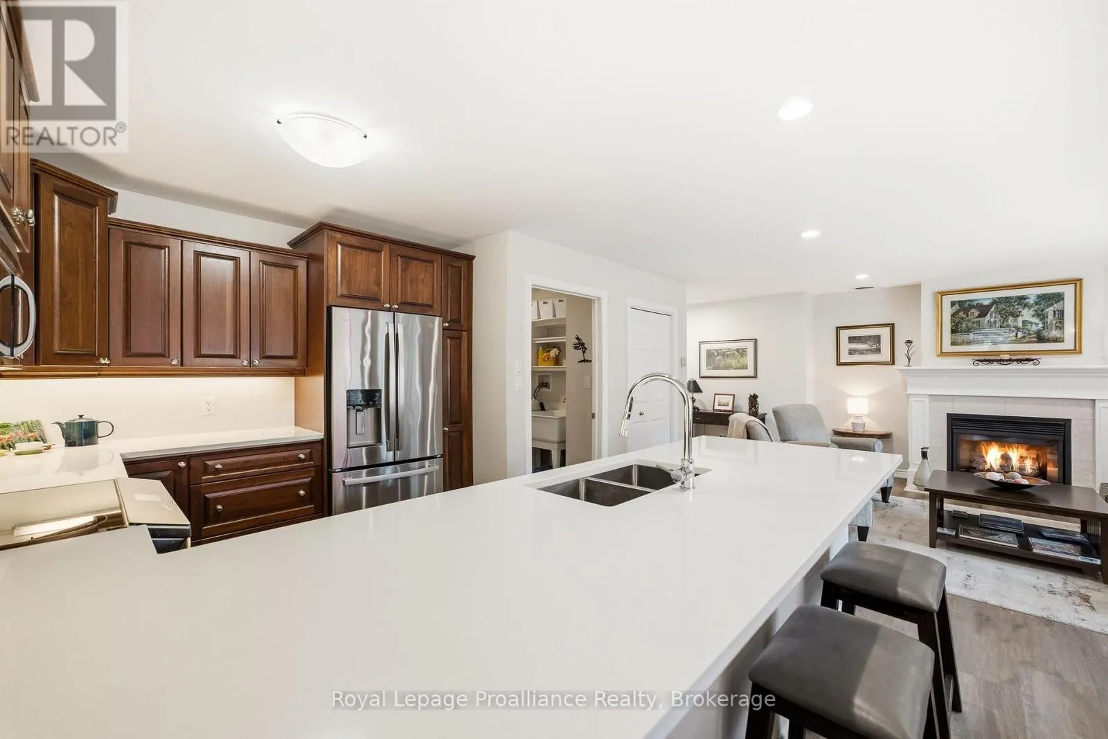 4 BIRCH COURT