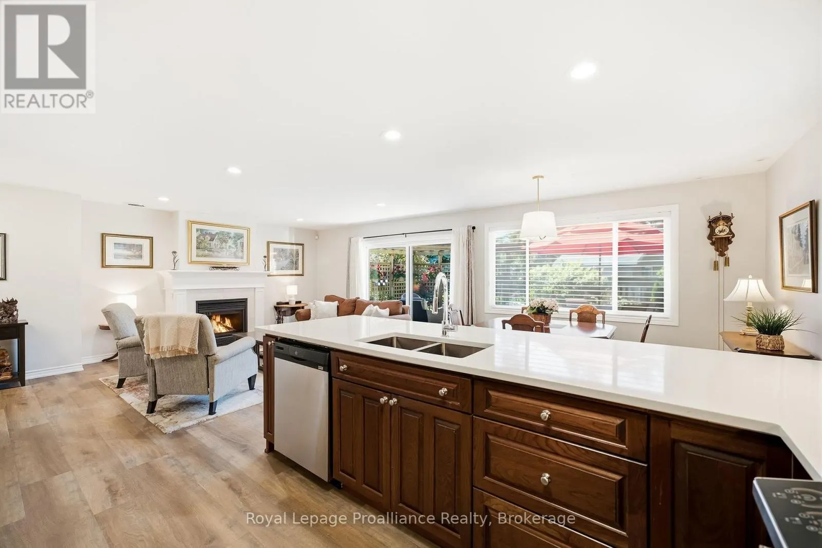 4 BIRCH COURT
