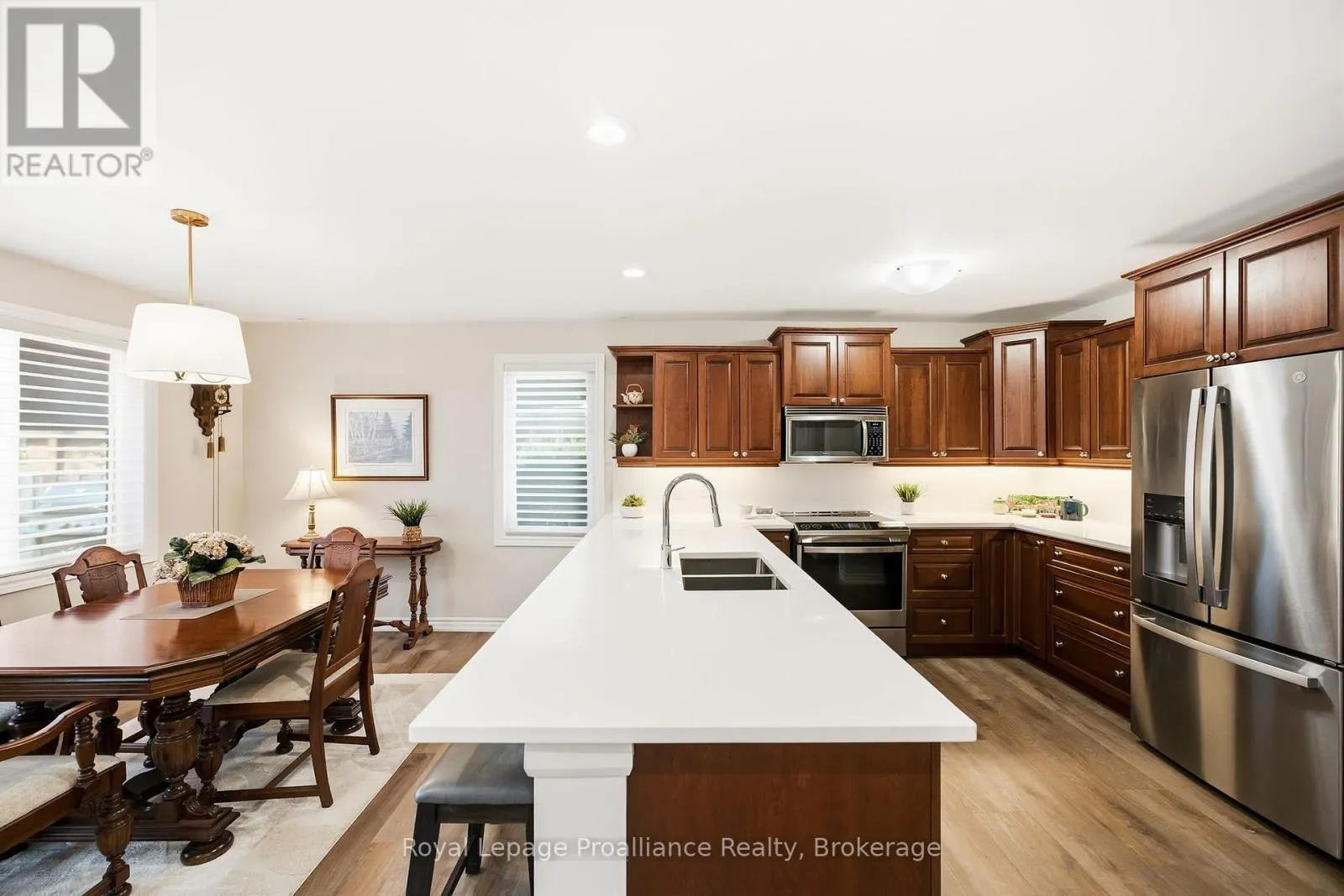 4 BIRCH COURT