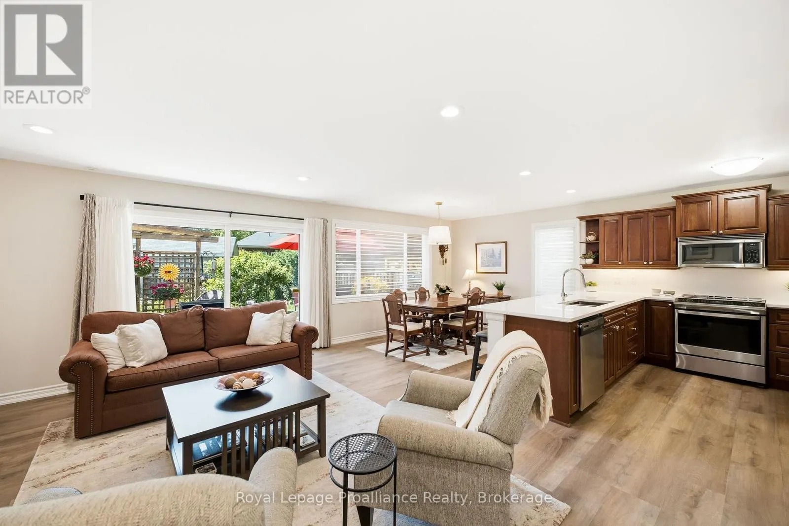 4 BIRCH COURT