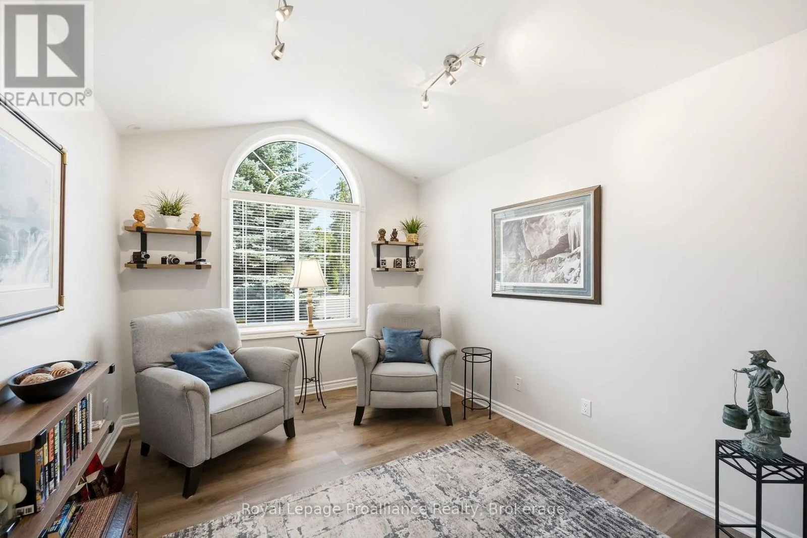 4 BIRCH COURT