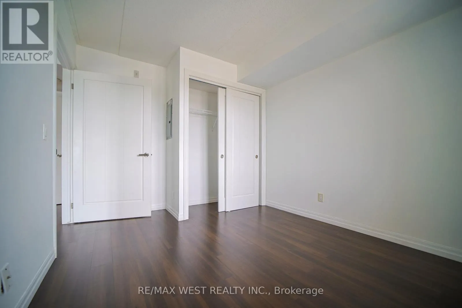 108 SUMMIT RIDGE DRIVE