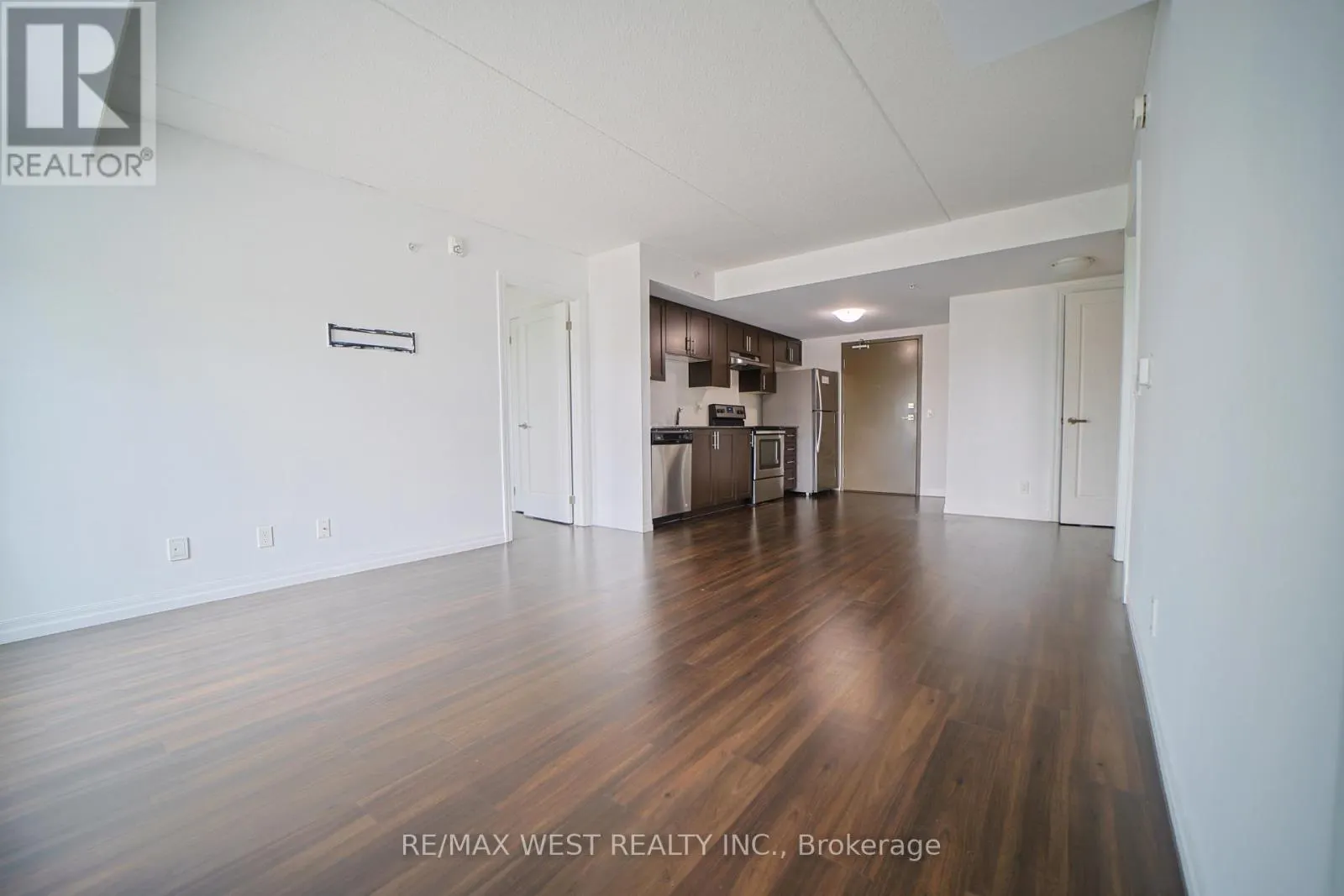 108 SUMMIT RIDGE DRIVE
